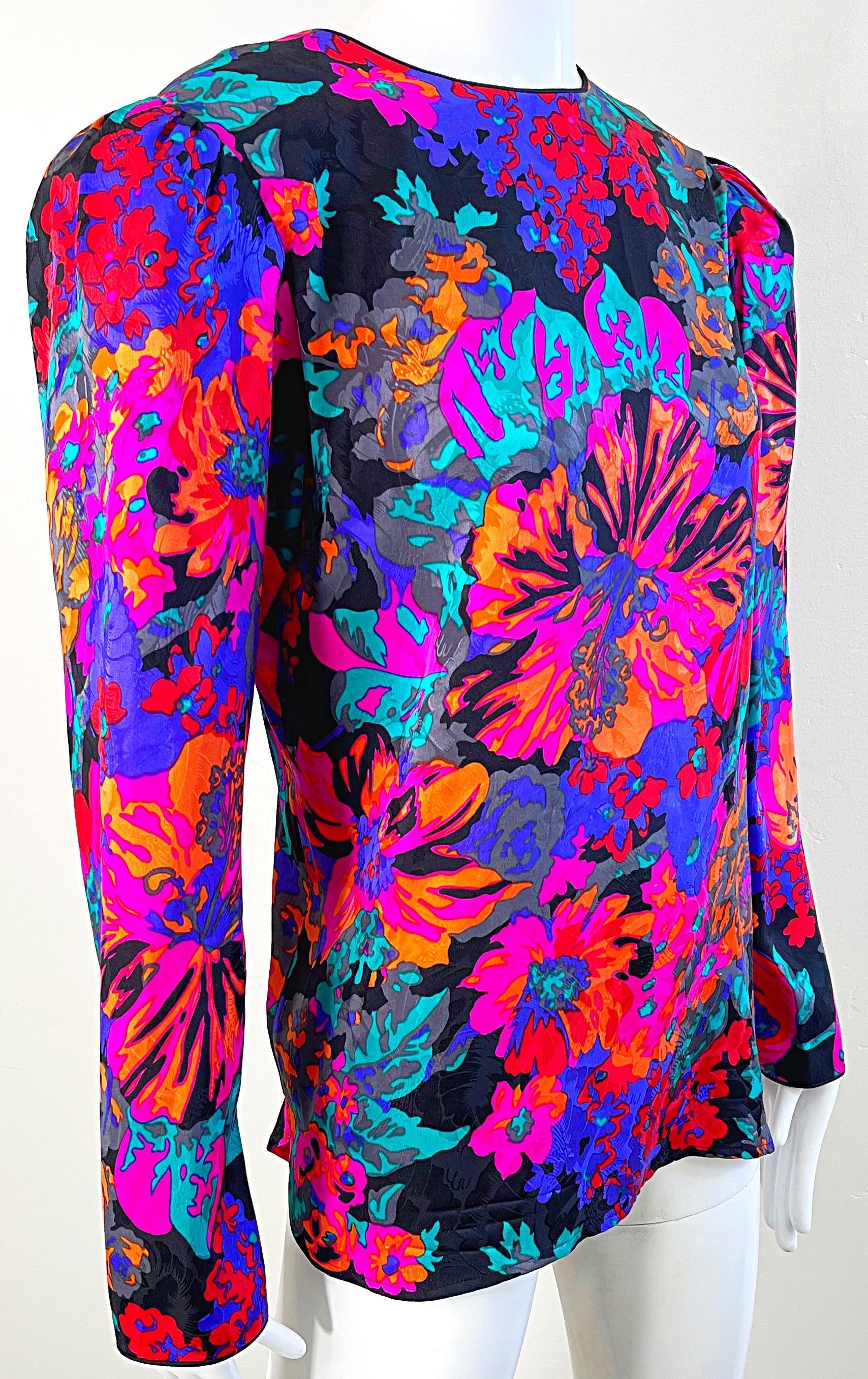 1980s Flora Kung Size 12 Hibiscus Tropical Bright Color Hawaiian Vintage Blouse  For Sale 4