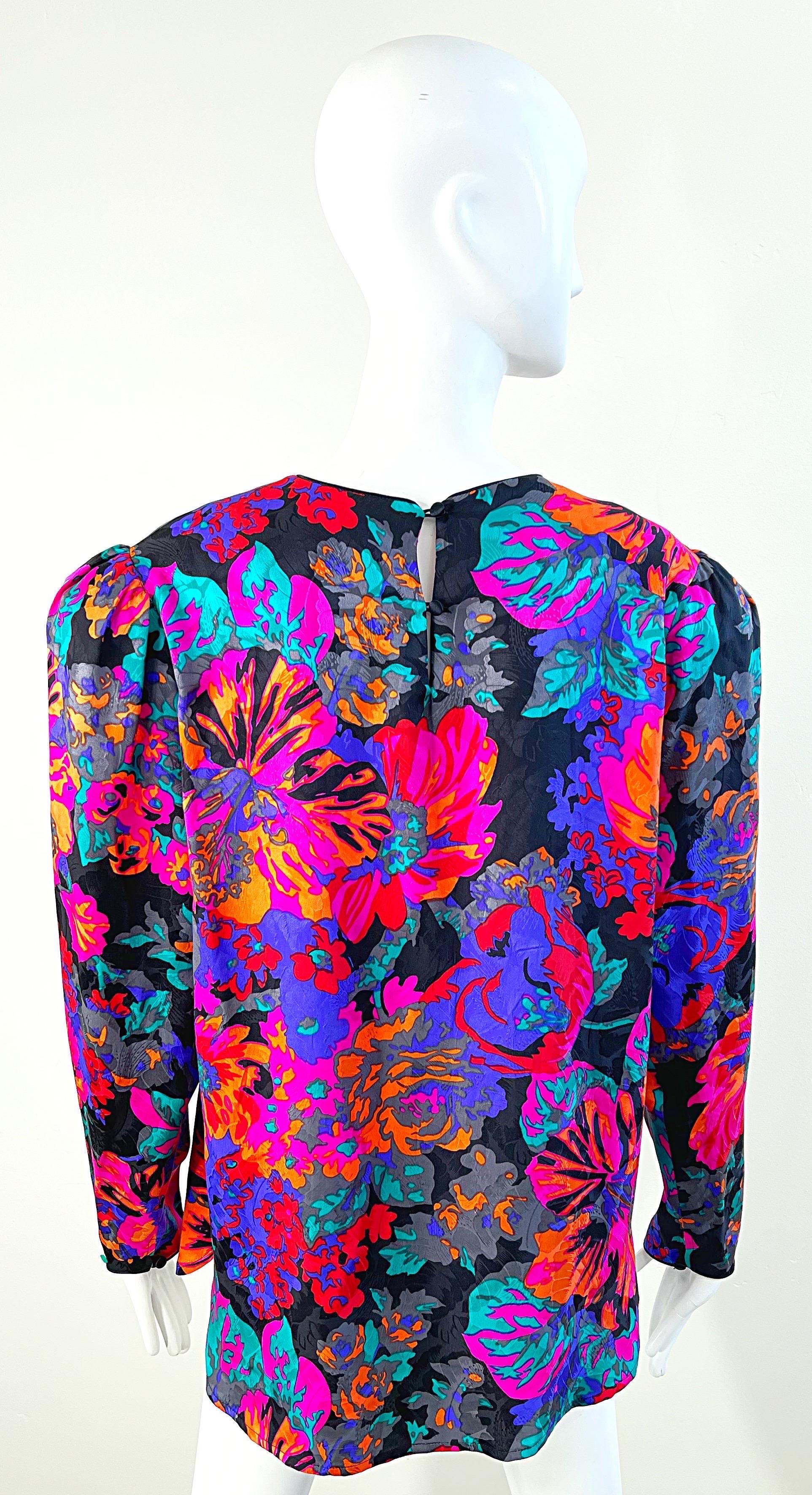 1980s Flora Kung Size 12 Hibiscus Tropical Bright Color Hawaiian Vintage Blouse  For Sale 5
