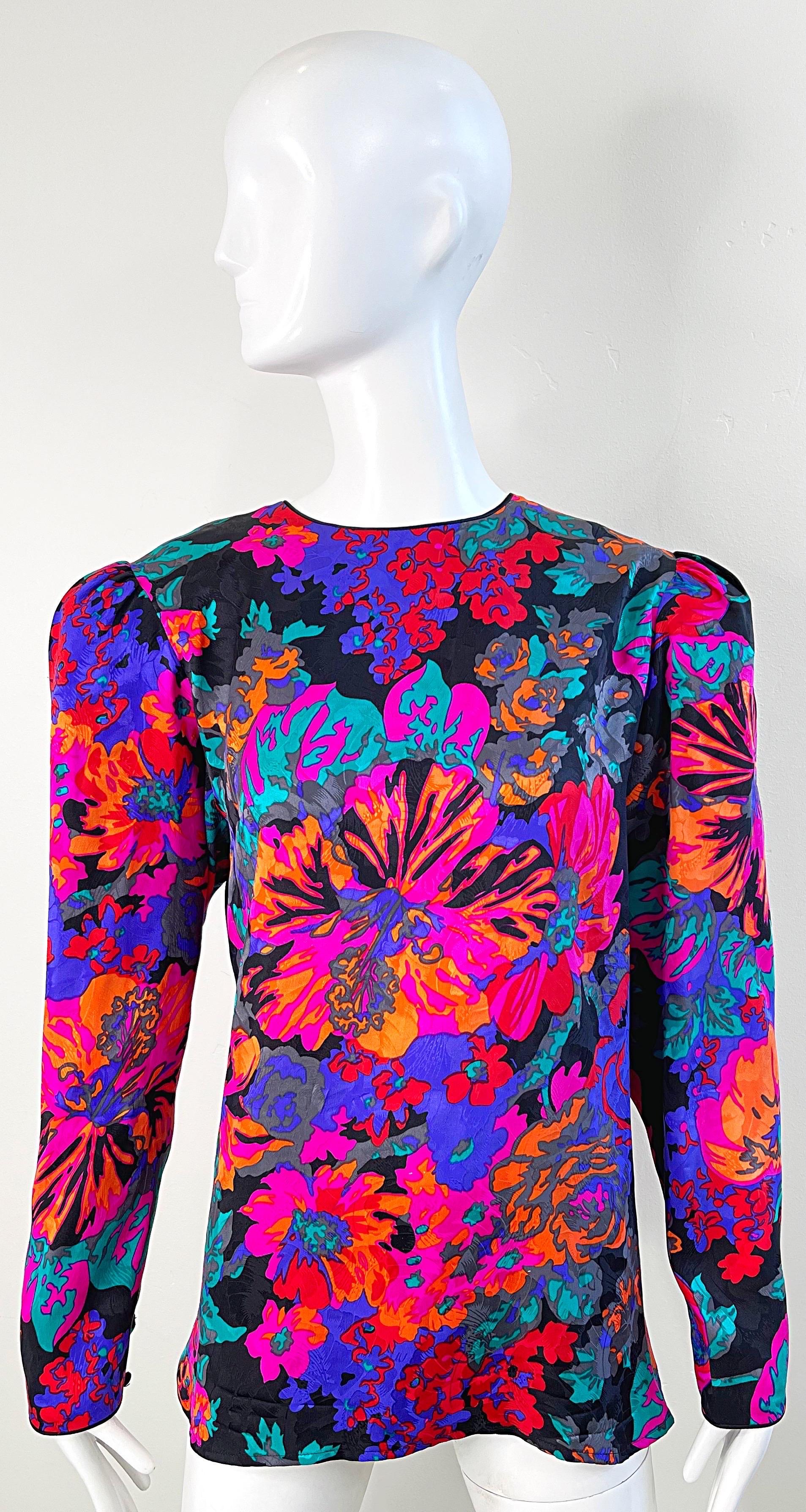 1980s Flora Kung Size 12 Hibiscus Tropical Bright Color Hawaiian Vintage Blouse  For Sale 11