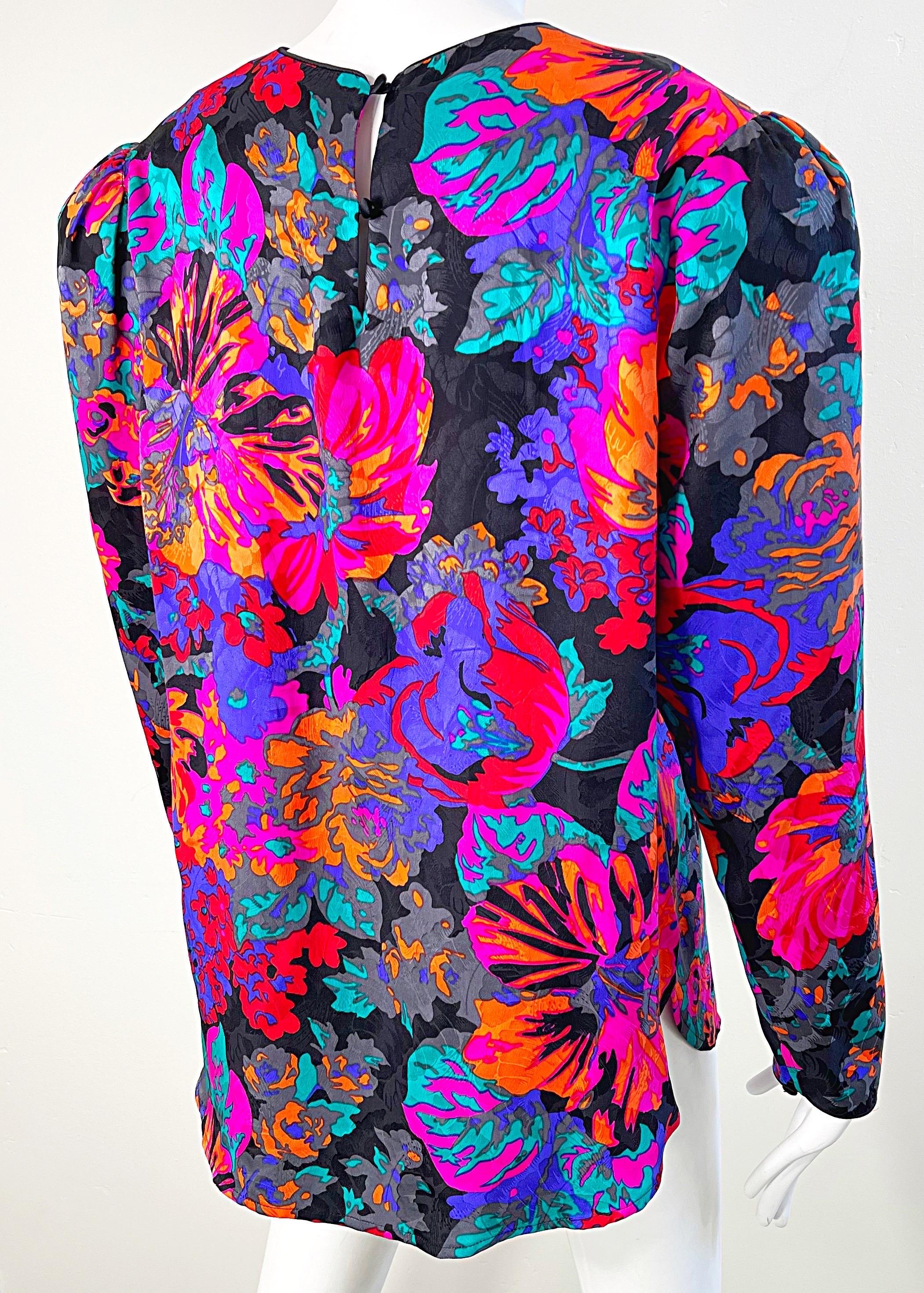 Flora Kung Vintage Bluse mit tropischem, leuchtendem Hawaii-Hibiskus, Größe 12  im Angebot 4