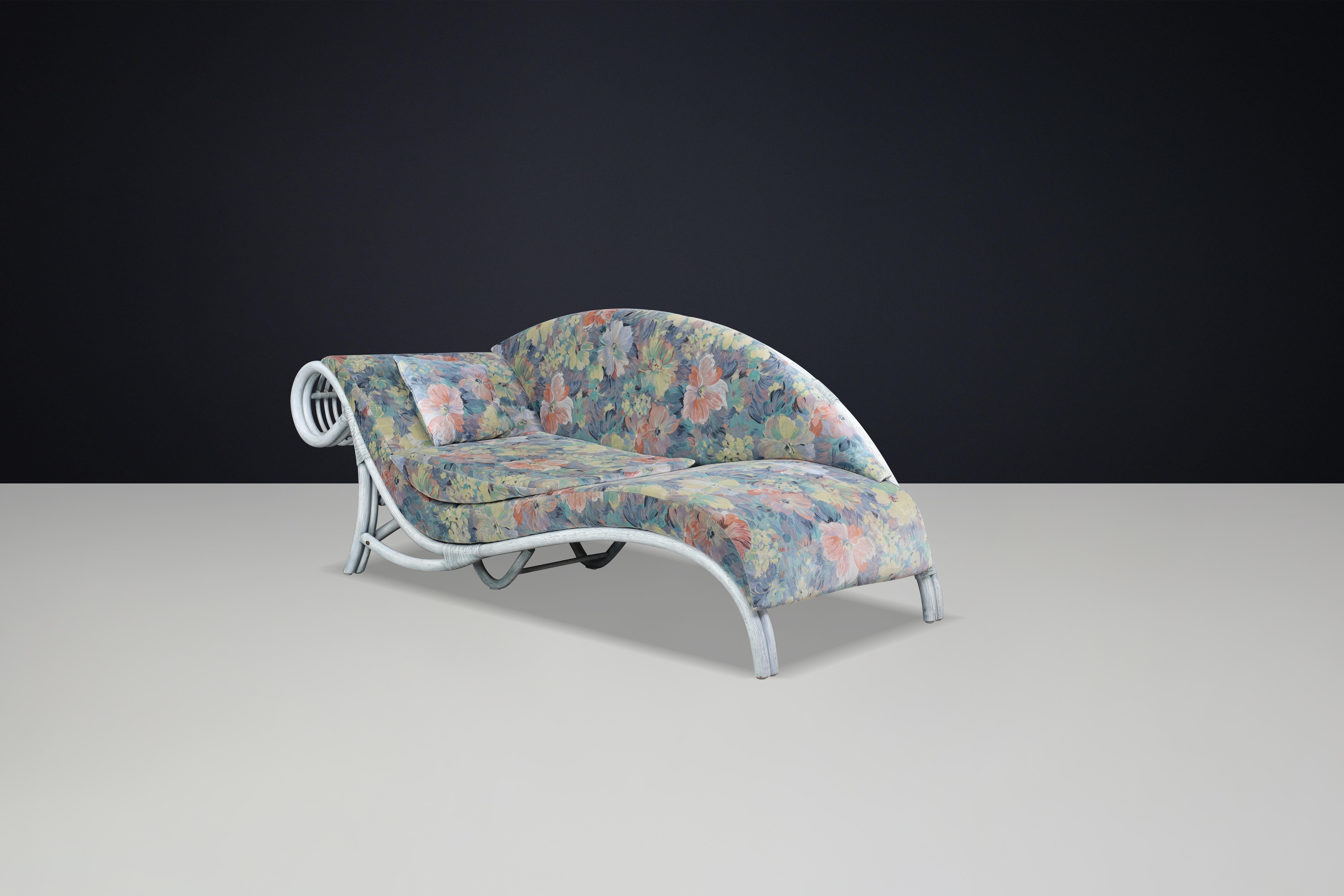 Daybed in rattan floreale degli anni '80 di Flechtatelier Schütz, Germania, modernista in vendita 3