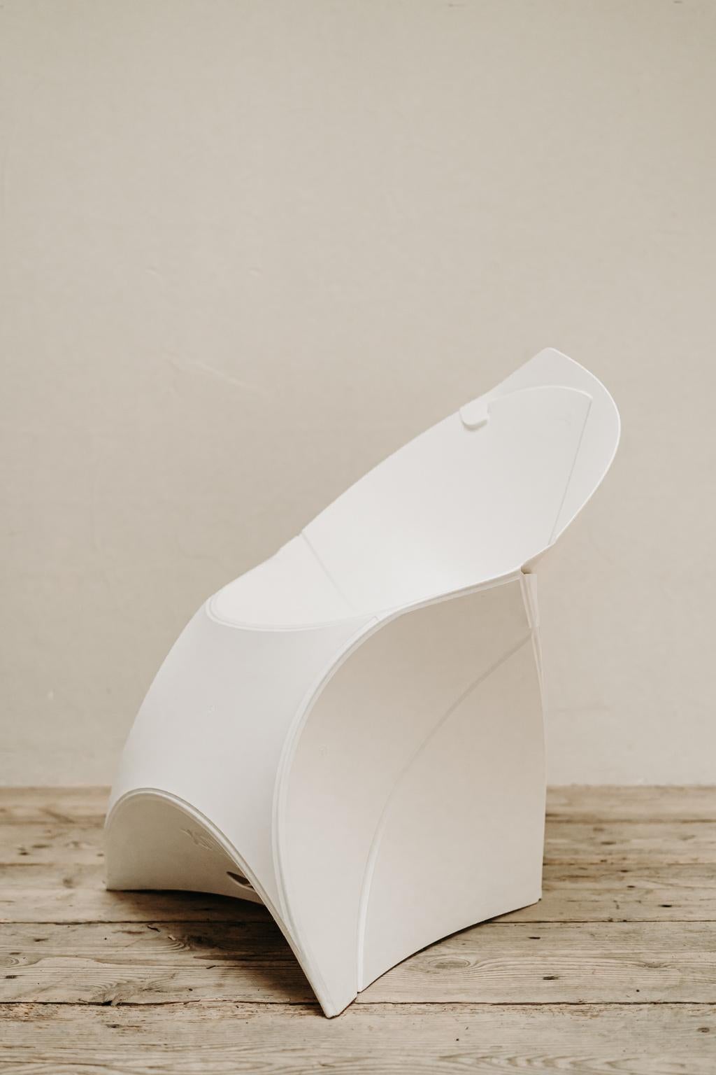 Klappbarer Flux-Stuhl (21. Jahrhundert und zeitgenössisch) im Angebot