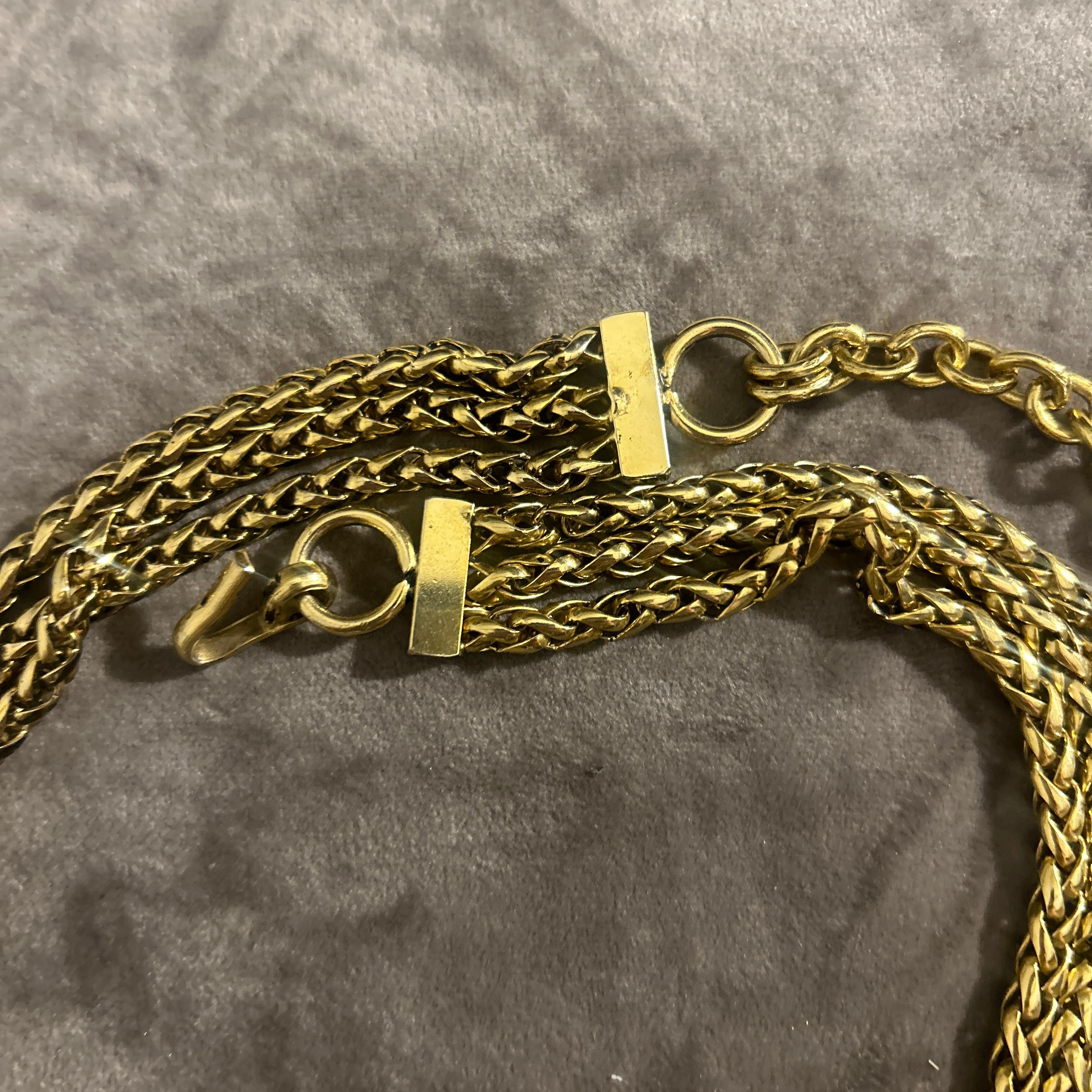 1980s Franco Moschino Gold-Toned Tassel Necklace For Sale 3