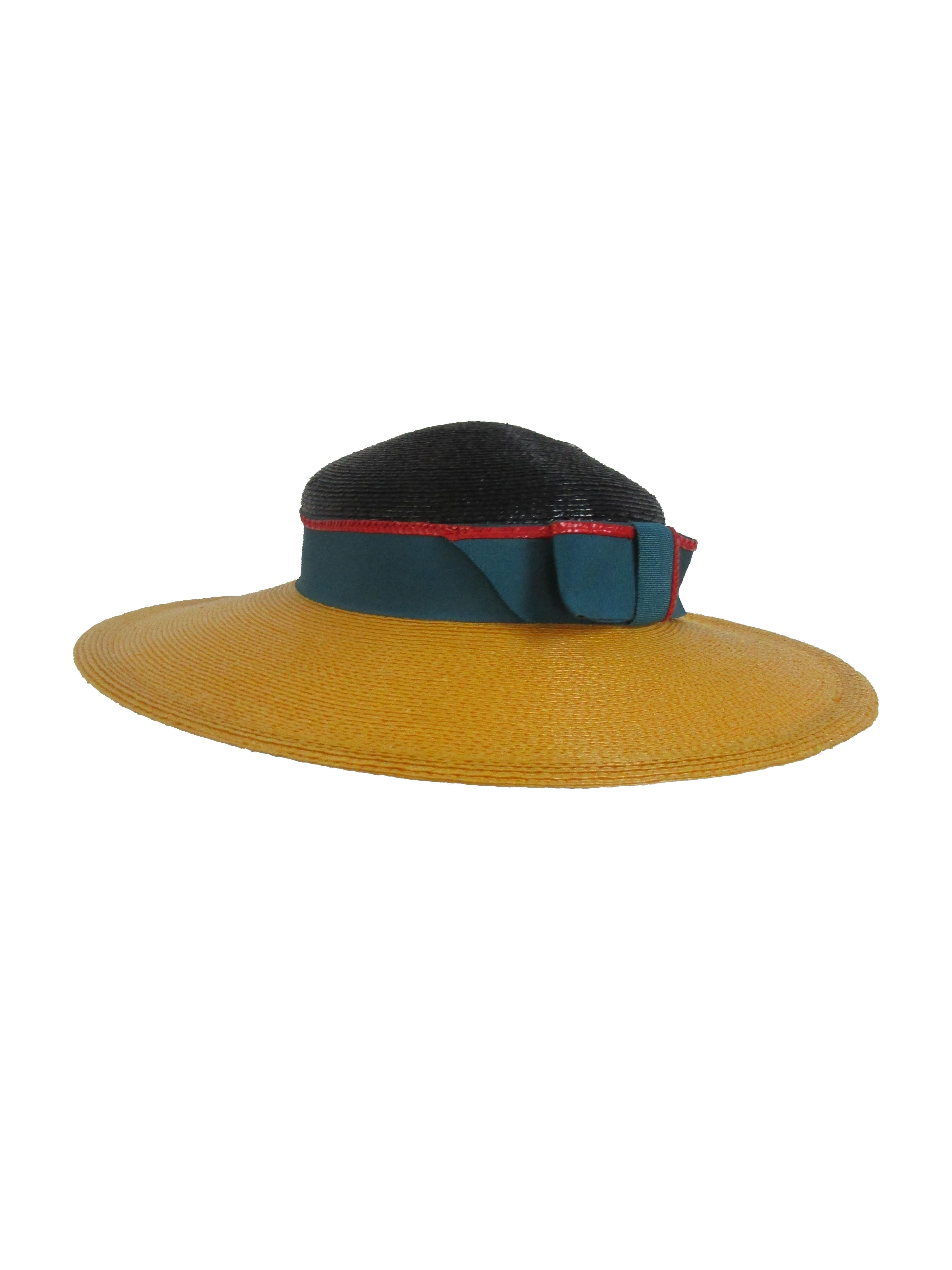 1980s Frank Olive Color Block Straw Hat with Bow  In Excellent Condition For Sale In Houston, TX
