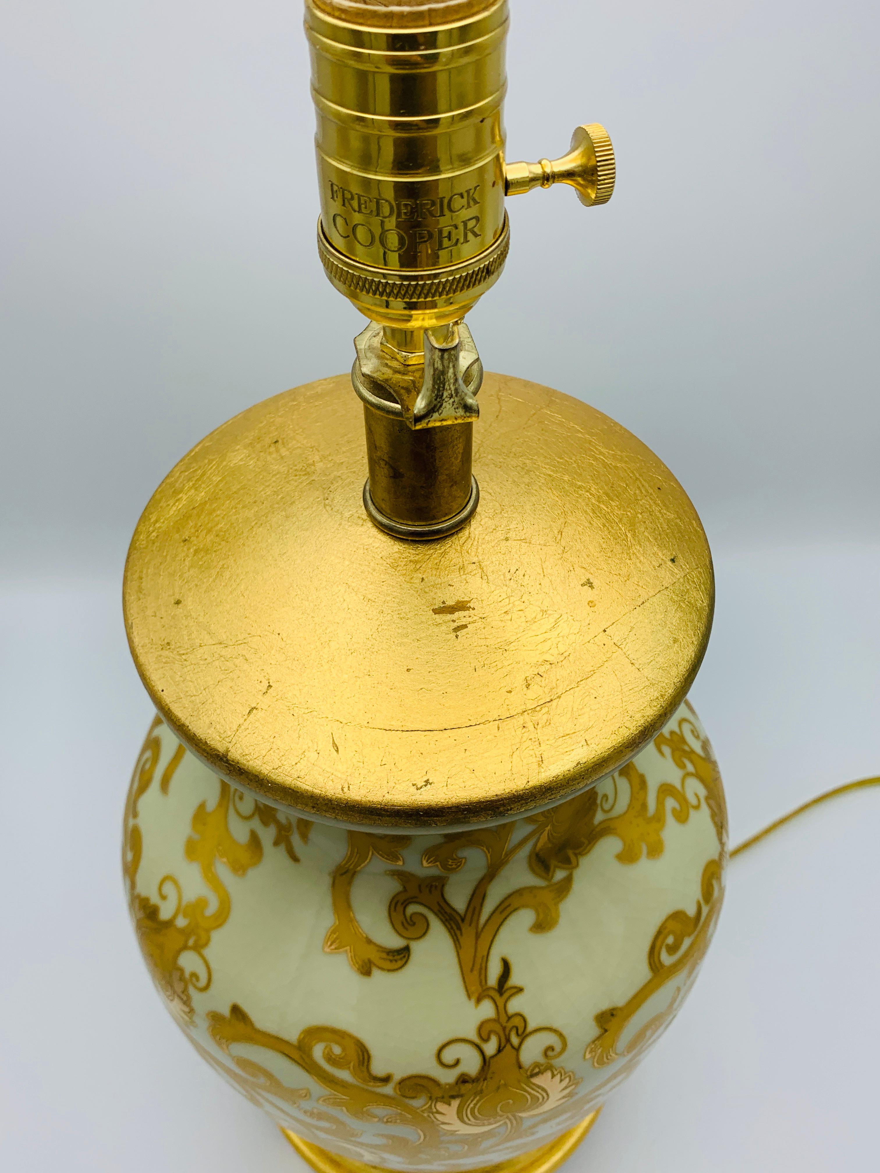 1980s Frederick Cooper Gold Damask Urn Lamp with Gilt Detailing For Sale 7