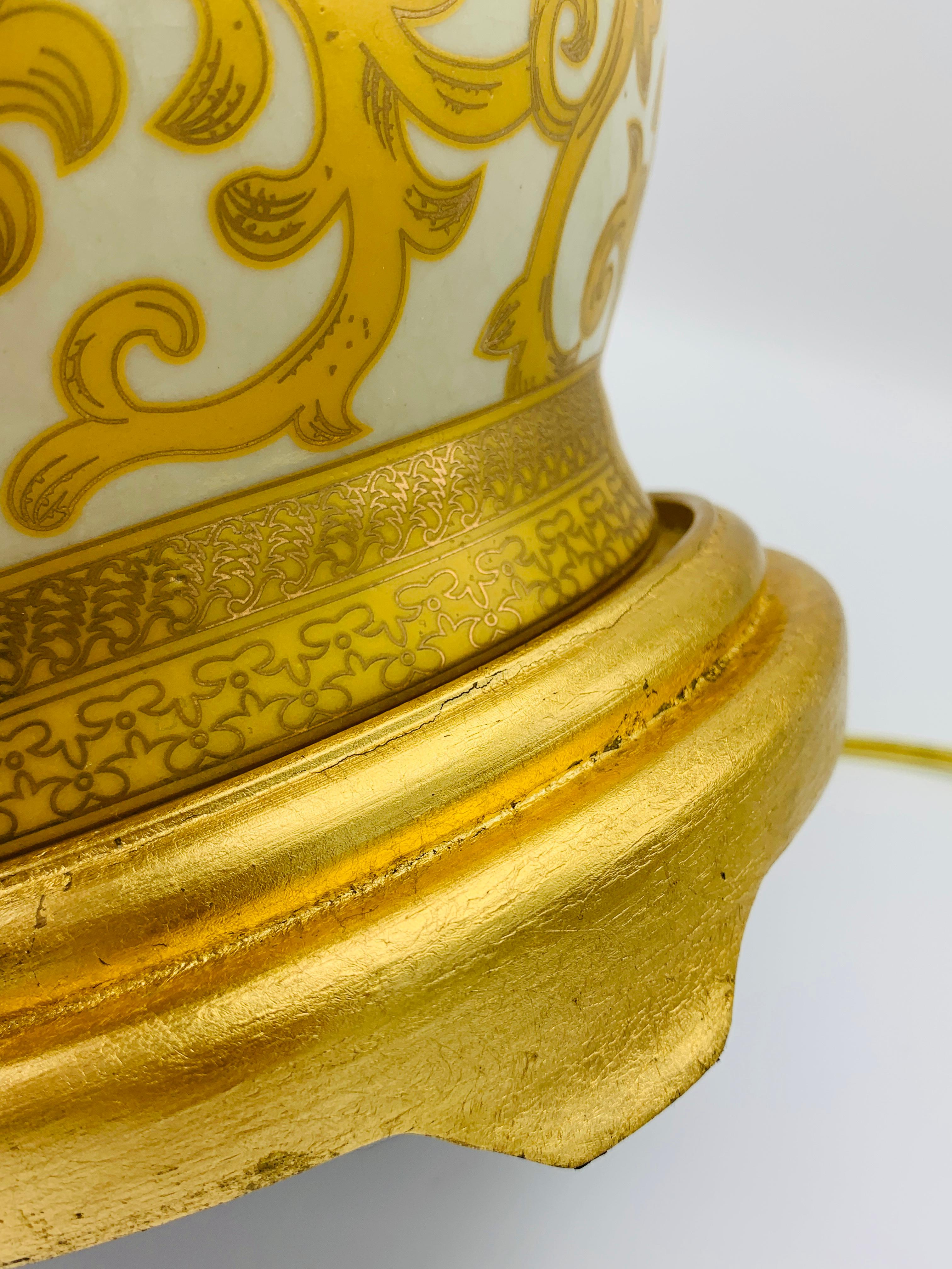 1980s Frederick Cooper Gold Damask Urn Lamp with Gilt Detailing For Sale 9