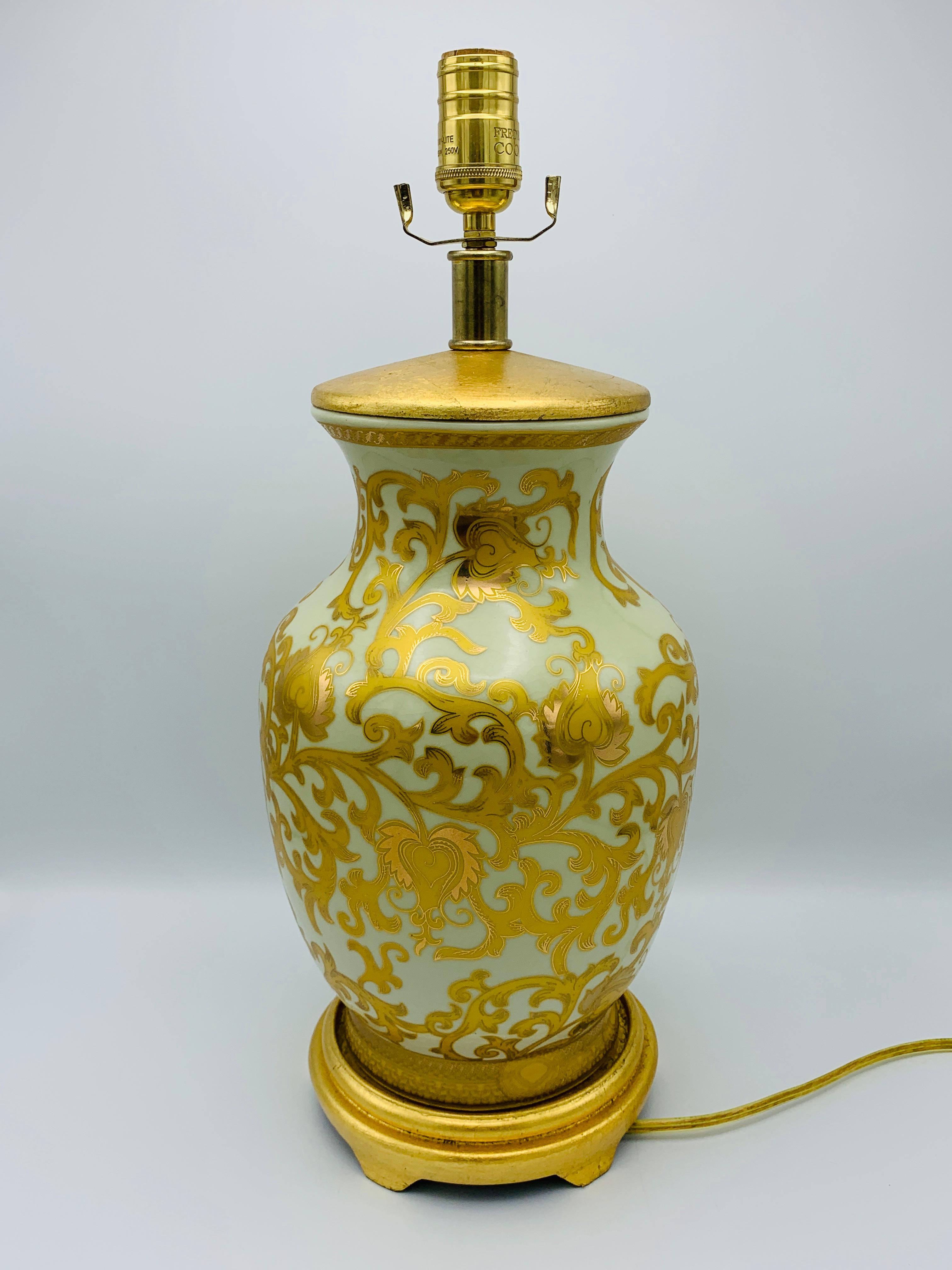 1980s Frederick Cooper Gold Damask Urn Lamp with Gilt Detailing For Sale 3