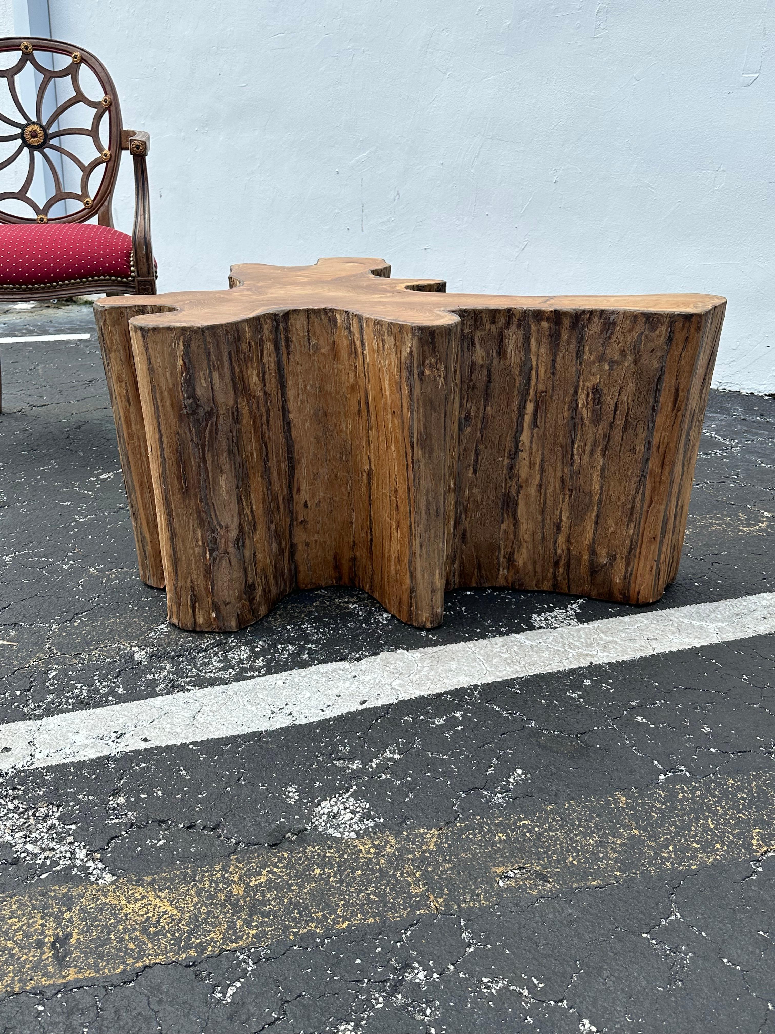 1980er Jahre Freiform-Couchtisch aus Teakholz mit lebendiger Kante im Angebot 3