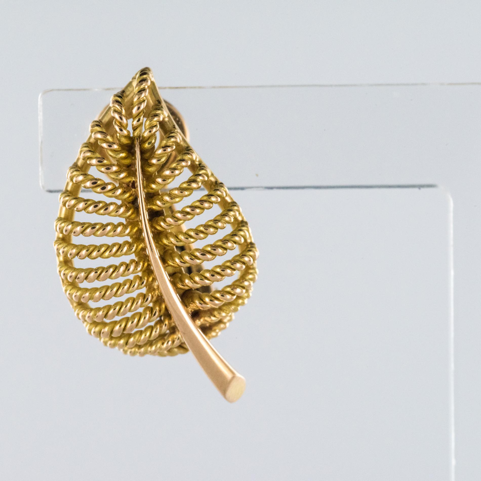 1980er Jahre Französische 18 Karat Gelbgold Blattförmige Clip-Ohrringe im Angebot 3