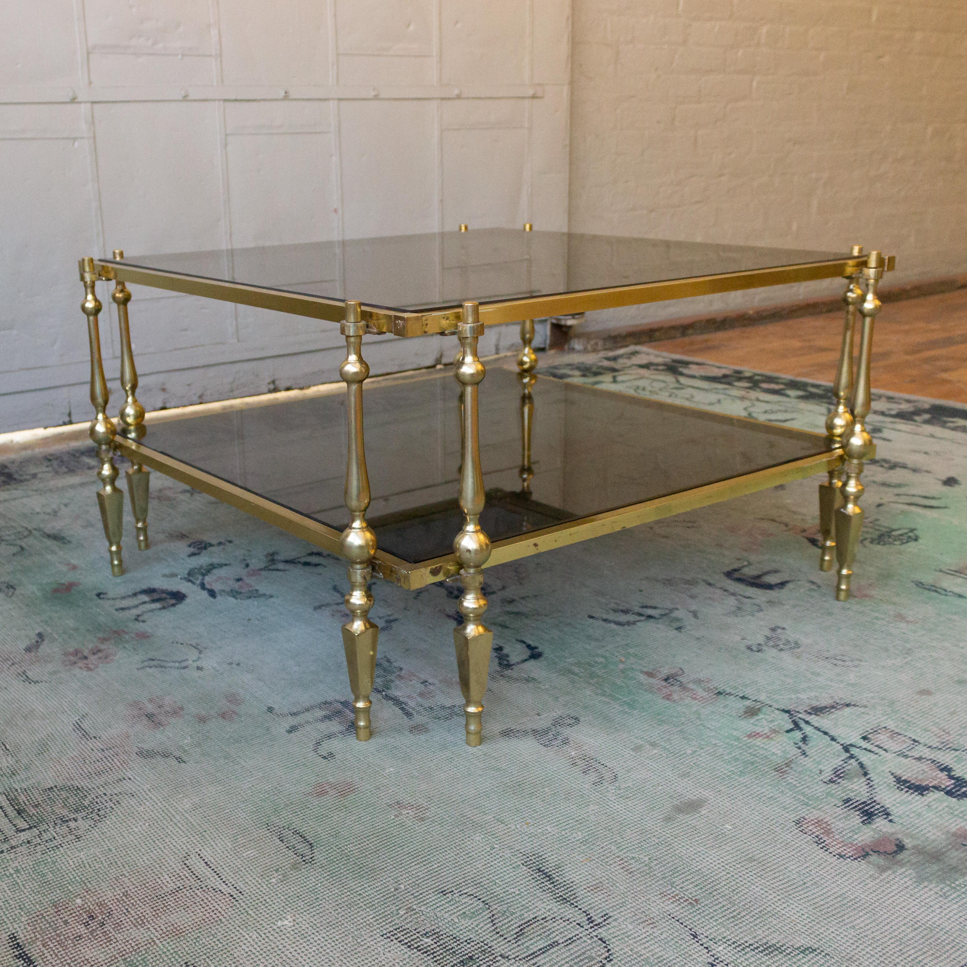 1980s French Brass and Glass Coffee Table In Good Condition For Sale In Buchanan, NY