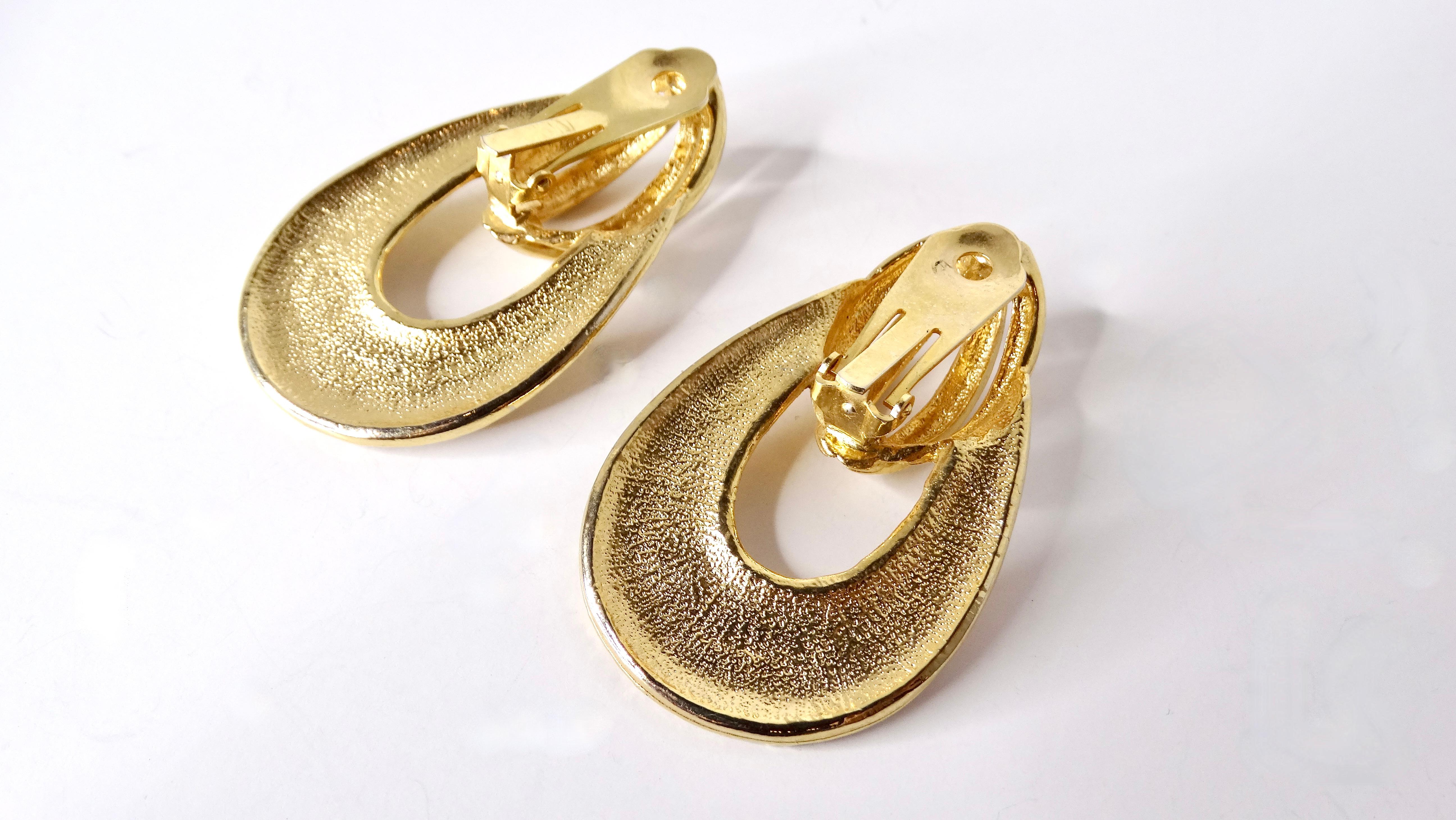 1980s French Detailed 14k Yellow Gold Plated Door Knocker Earrings For Sale 1