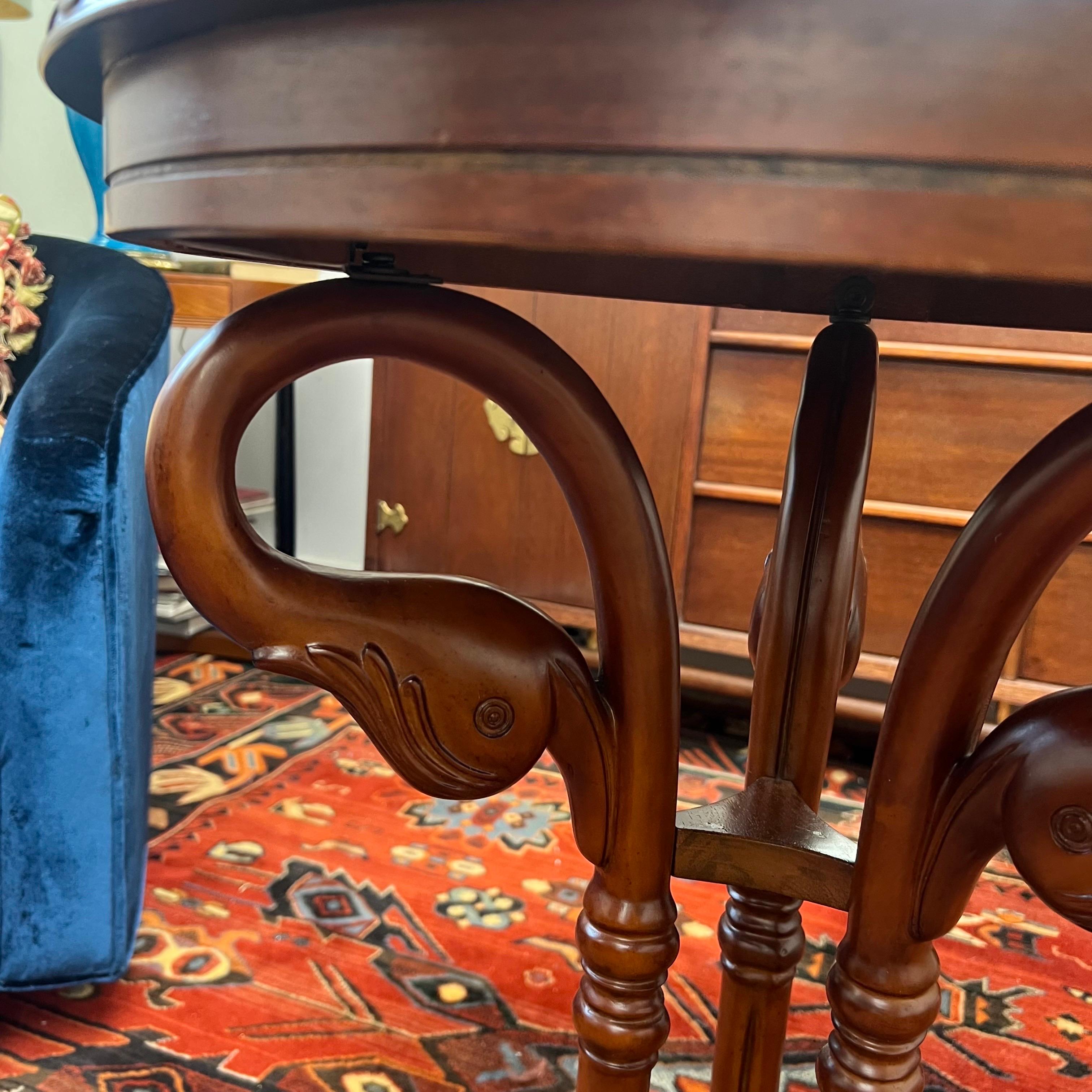 Inconnu 1980 French Directoire Style Cherry Guéridon Side Table With Swan Design en vente