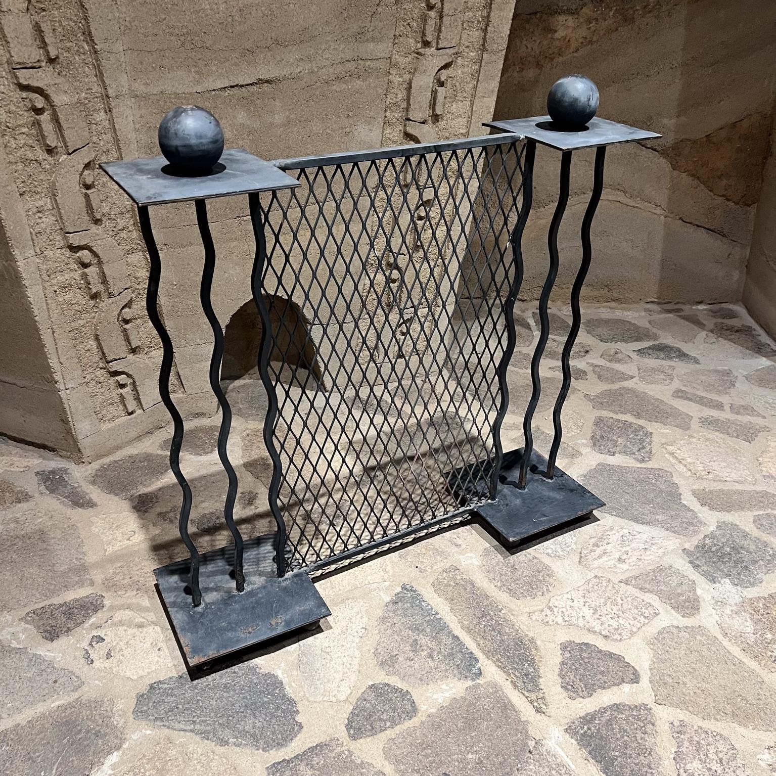 20th Century 1980s Memphis Milano Squiggle Fireplace Screen Hand Forged Iron For Sale