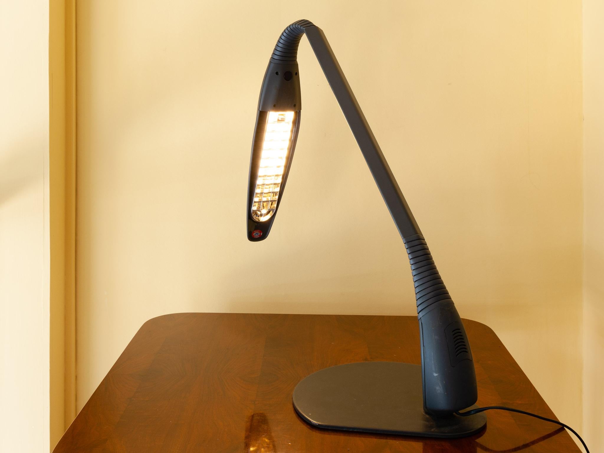 1980s French LED Cobra Desk Lamp by Philippe Michel for Manade In Good Condition In London, GB