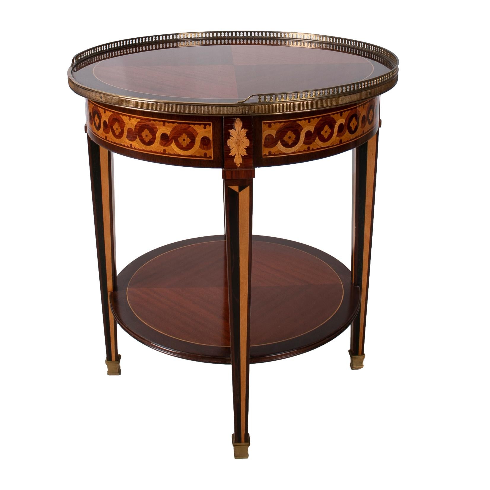 1980s French Mahogany Round Side Table w/ Bronze Decorations & Inlays In Good Condition For Sale In Marbella, ES
