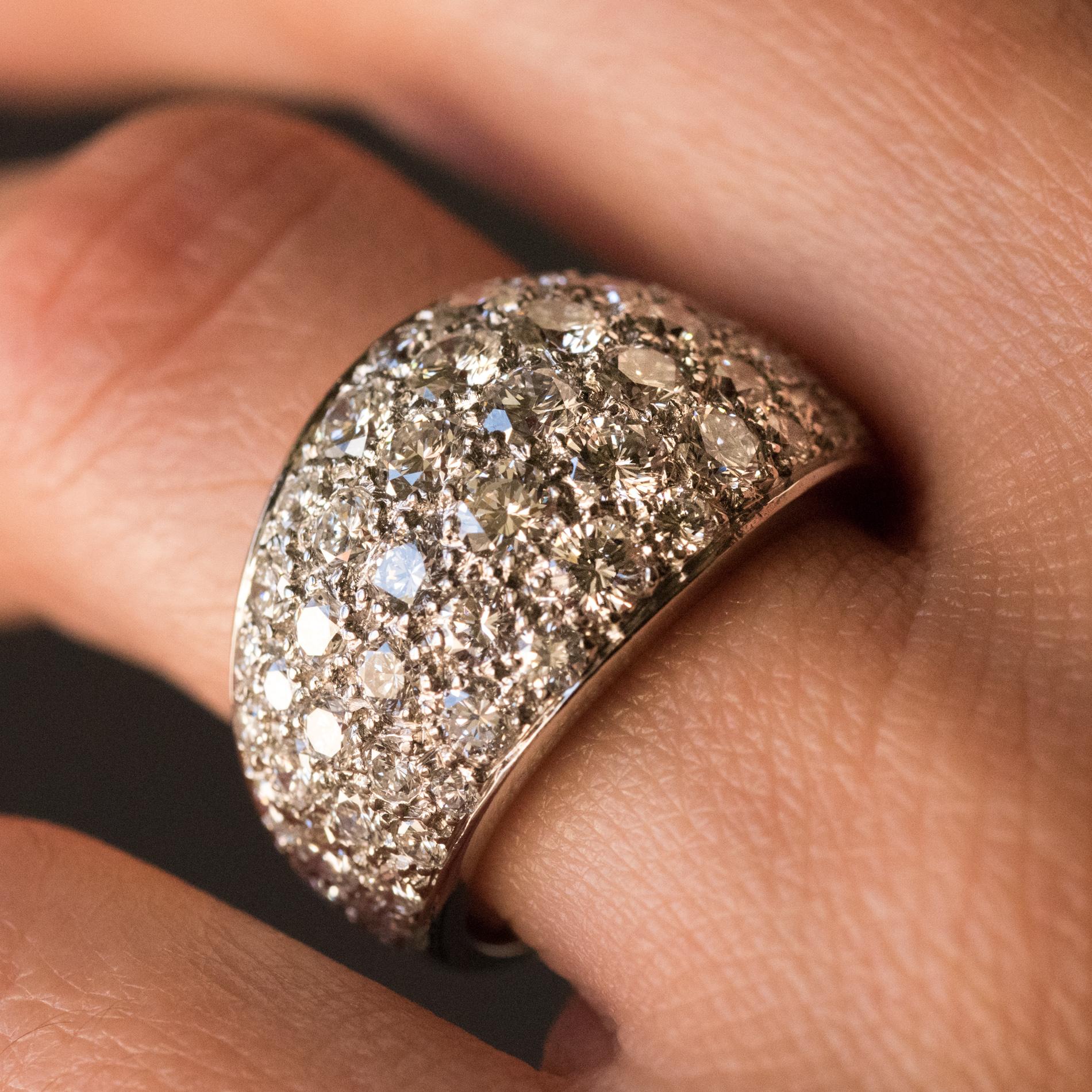 1980s French Modern 1.20 Carat Diamonds Platinum Bangle Ring For Sale 3