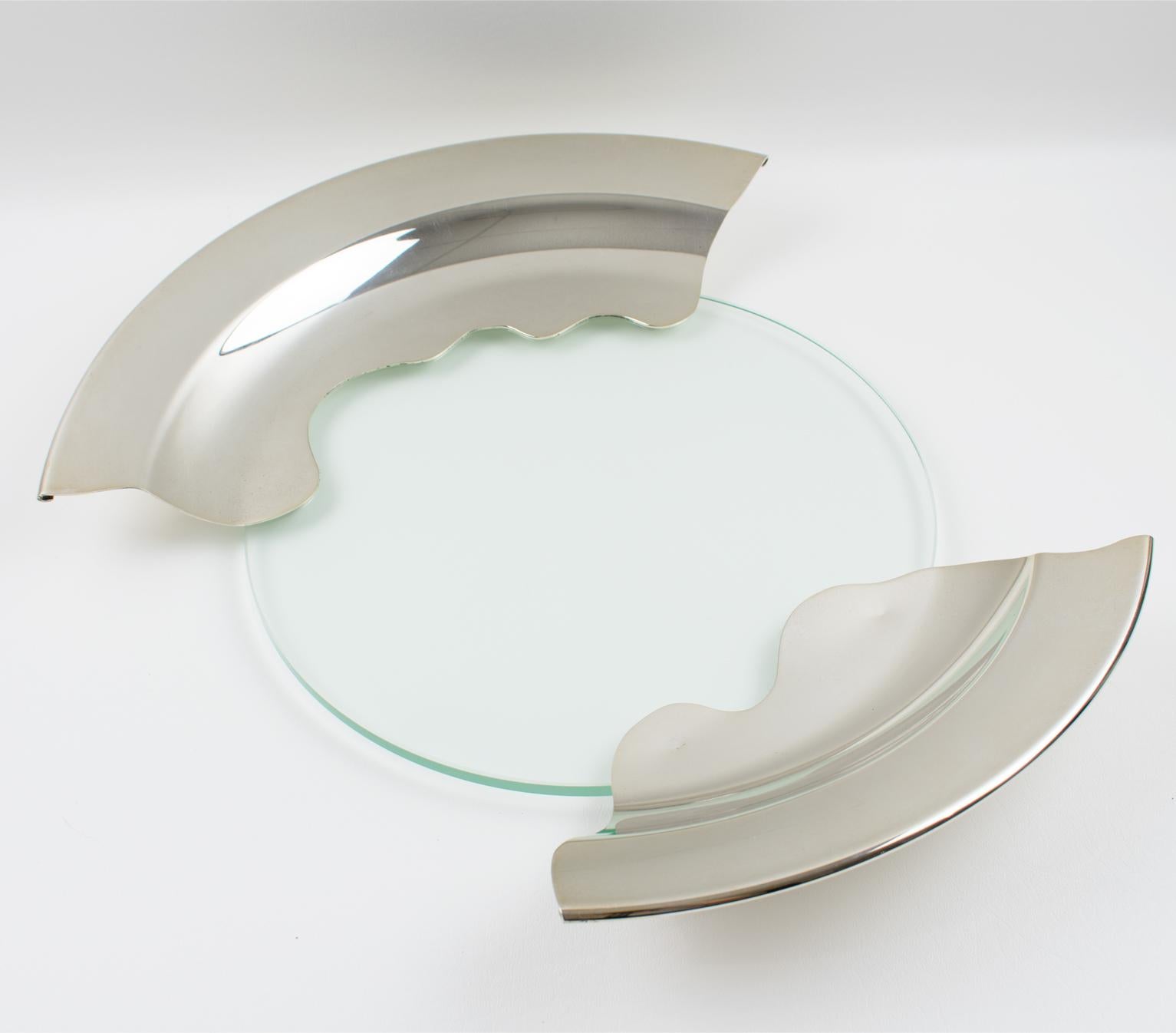 1980s Futurist Silver Plate Glass Platter Bowl Centerpiece In Excellent Condition In Atlanta, GA
