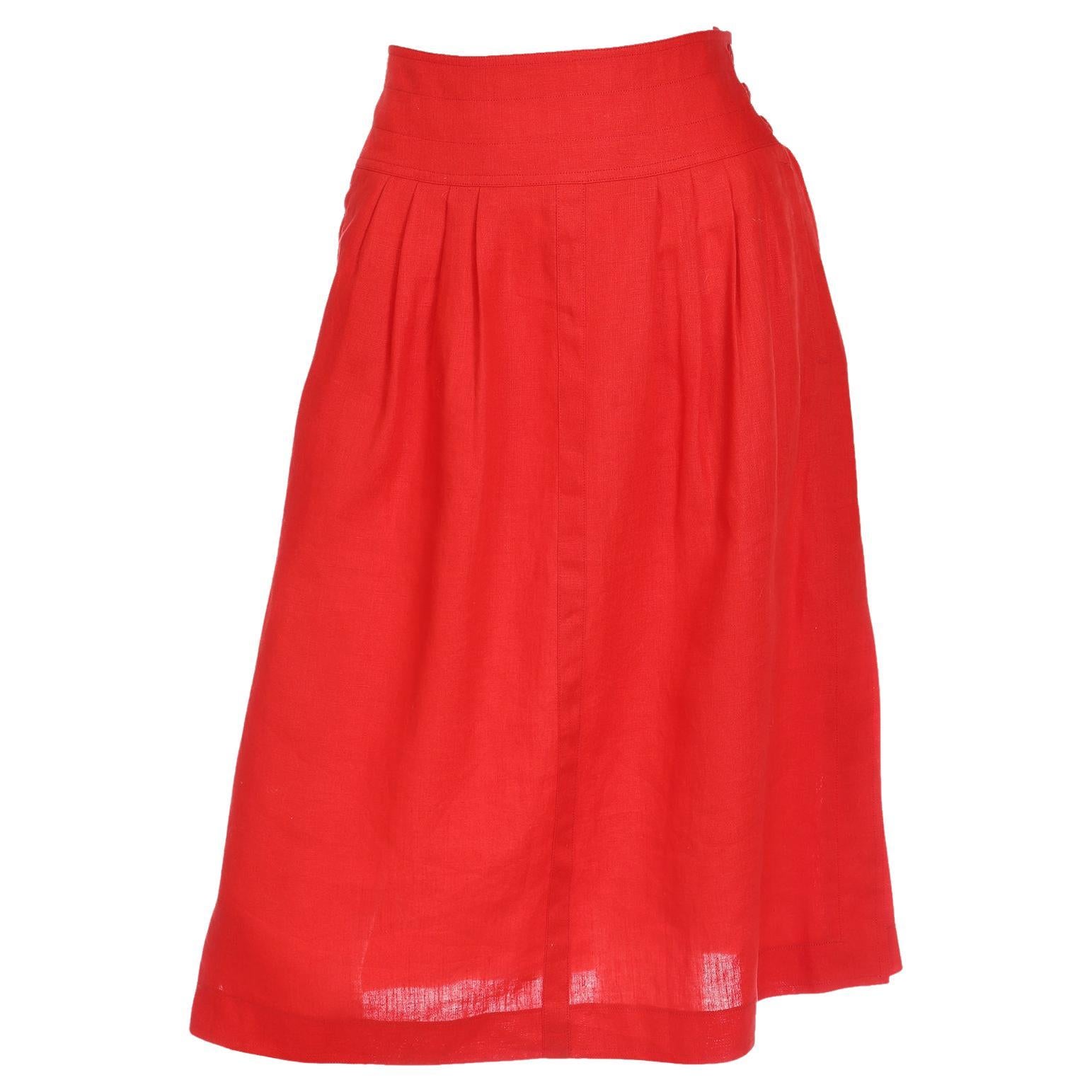 1980s G Gucci Tomato Red 100% Linen Vintage Skirt For Sale