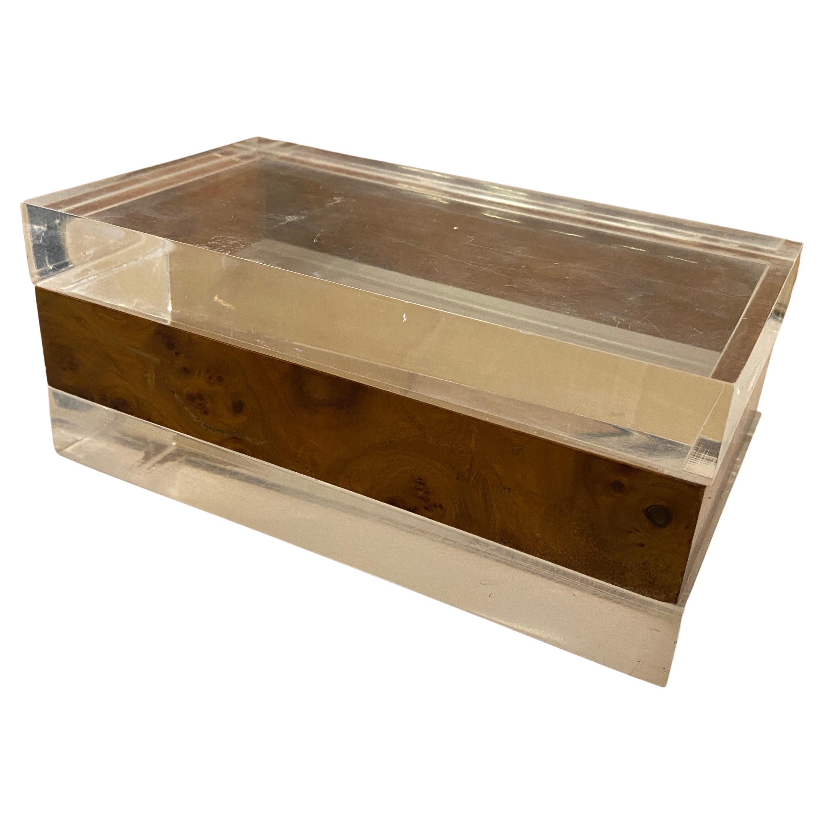 An high quality plexiglass and walnut root jewelry box designed and manufactured in Italy in the Eighties in the manner of Gabriella Crespi. The box it's in very good conditions, just normal signs of use and age. This Italian Box embodies the era's