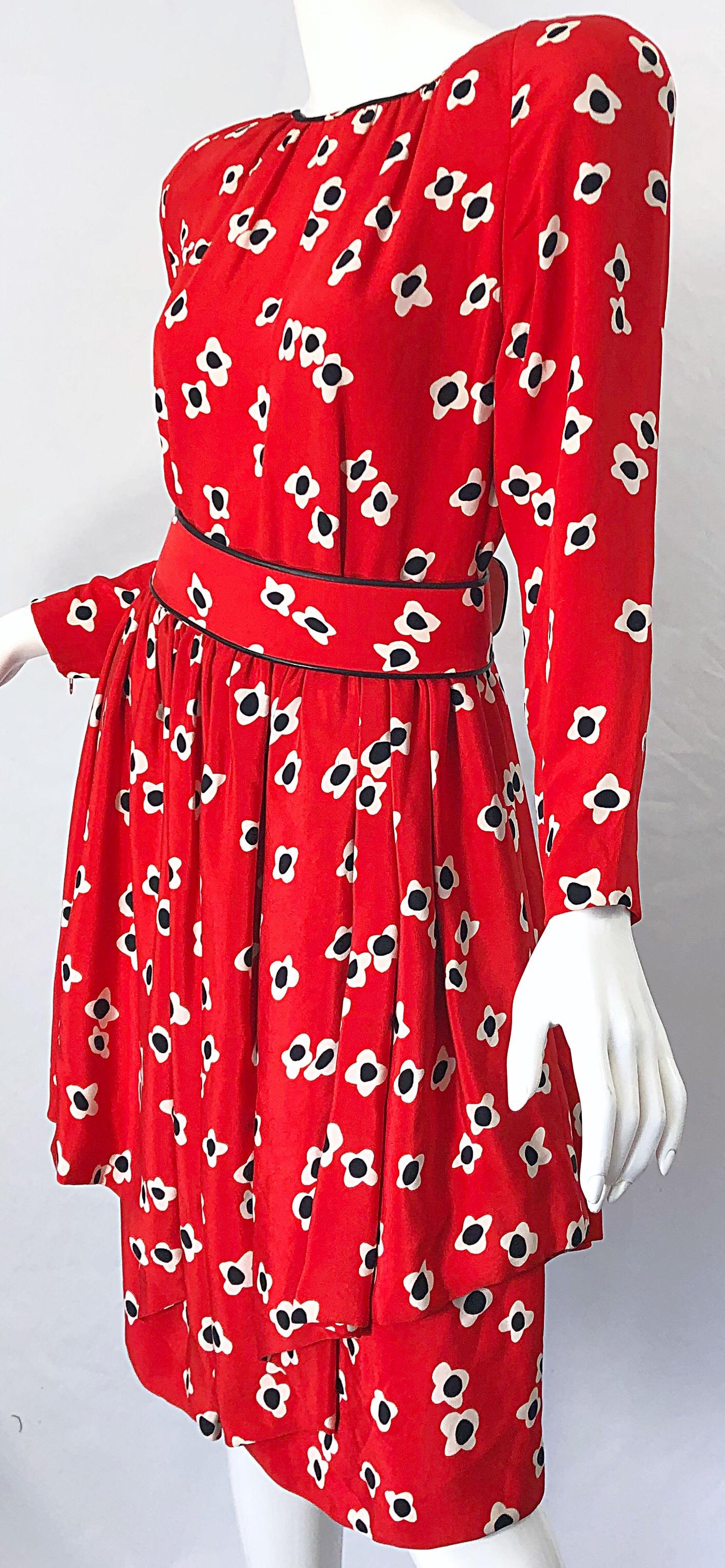 1980s Galanos Lipstick Red Poppy Print Silk Strong Shoulder Vintage 80s Dress For Sale 5