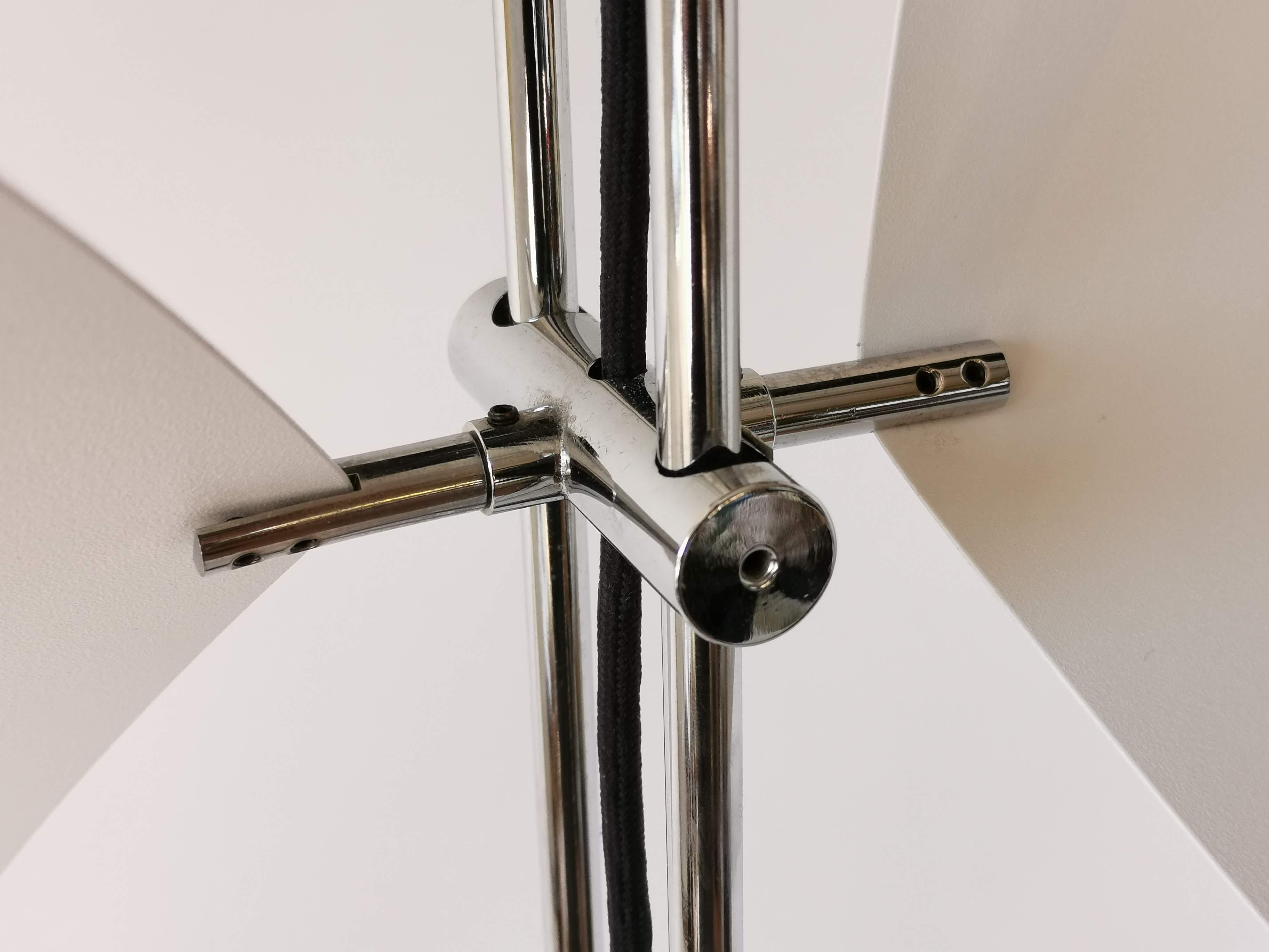 1980s Garcia Garay Wing Deflector Halogen Chandelier, Spain 2