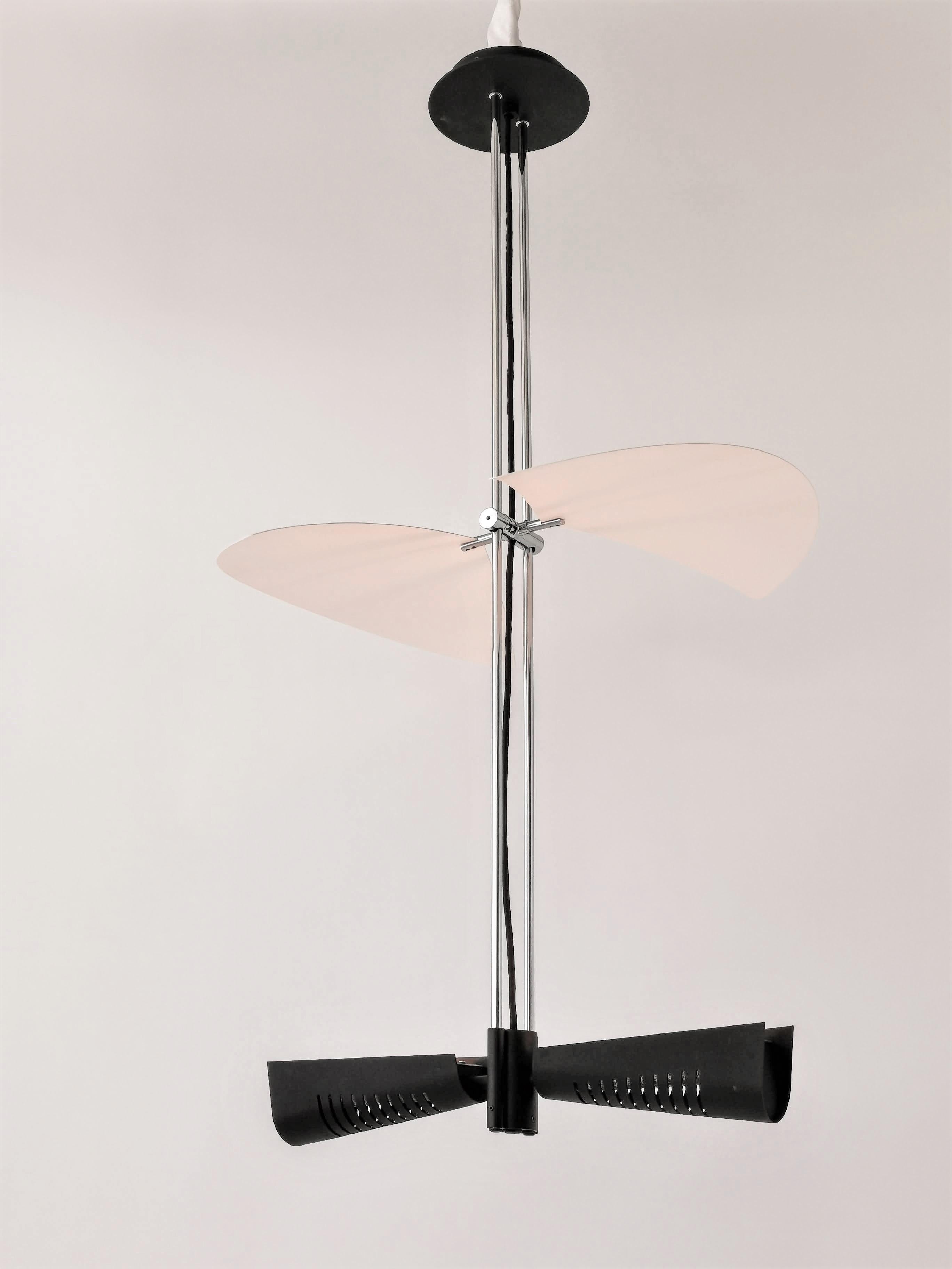 1980s Garcia Garay Wing Deflector Halogen Chandelier, Spain In Good Condition In St- Leonard, Quebec