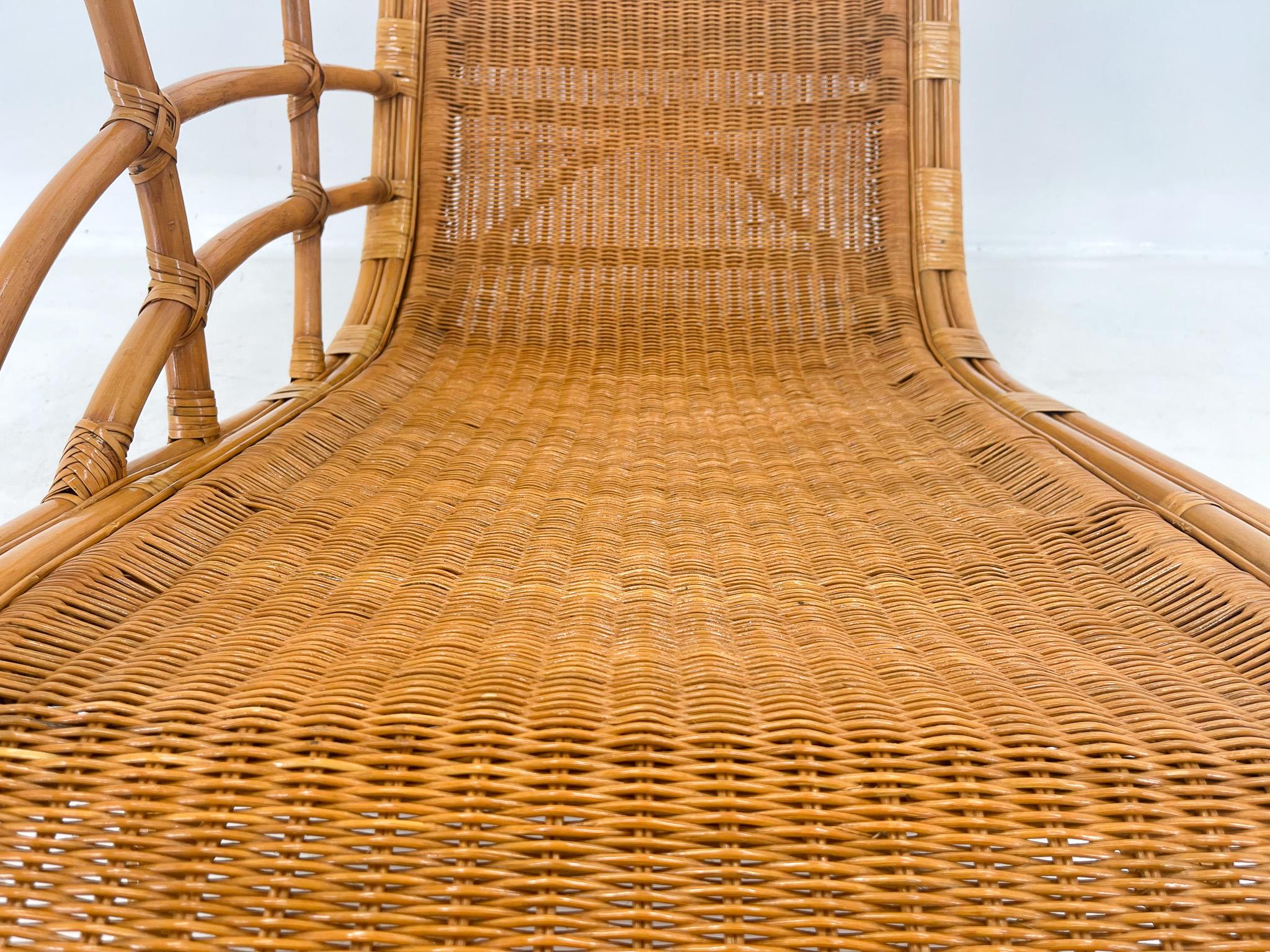 Chaise Lounge in rattan da giardino del 1980 4