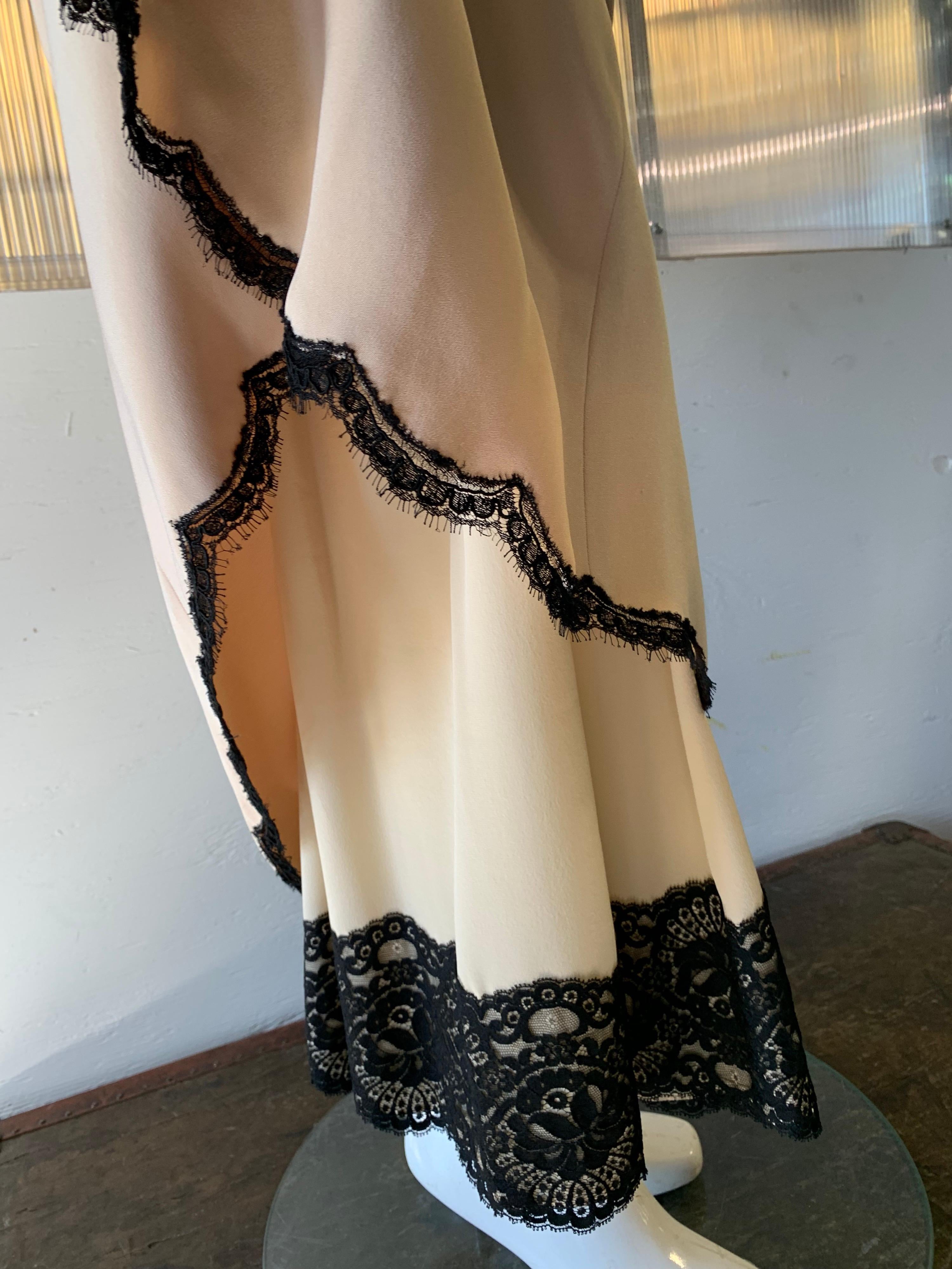 1980s Geoffrey Beene Black Lace & Cream Silk Gown W/ Exaggerated Shoulders  For Sale 9