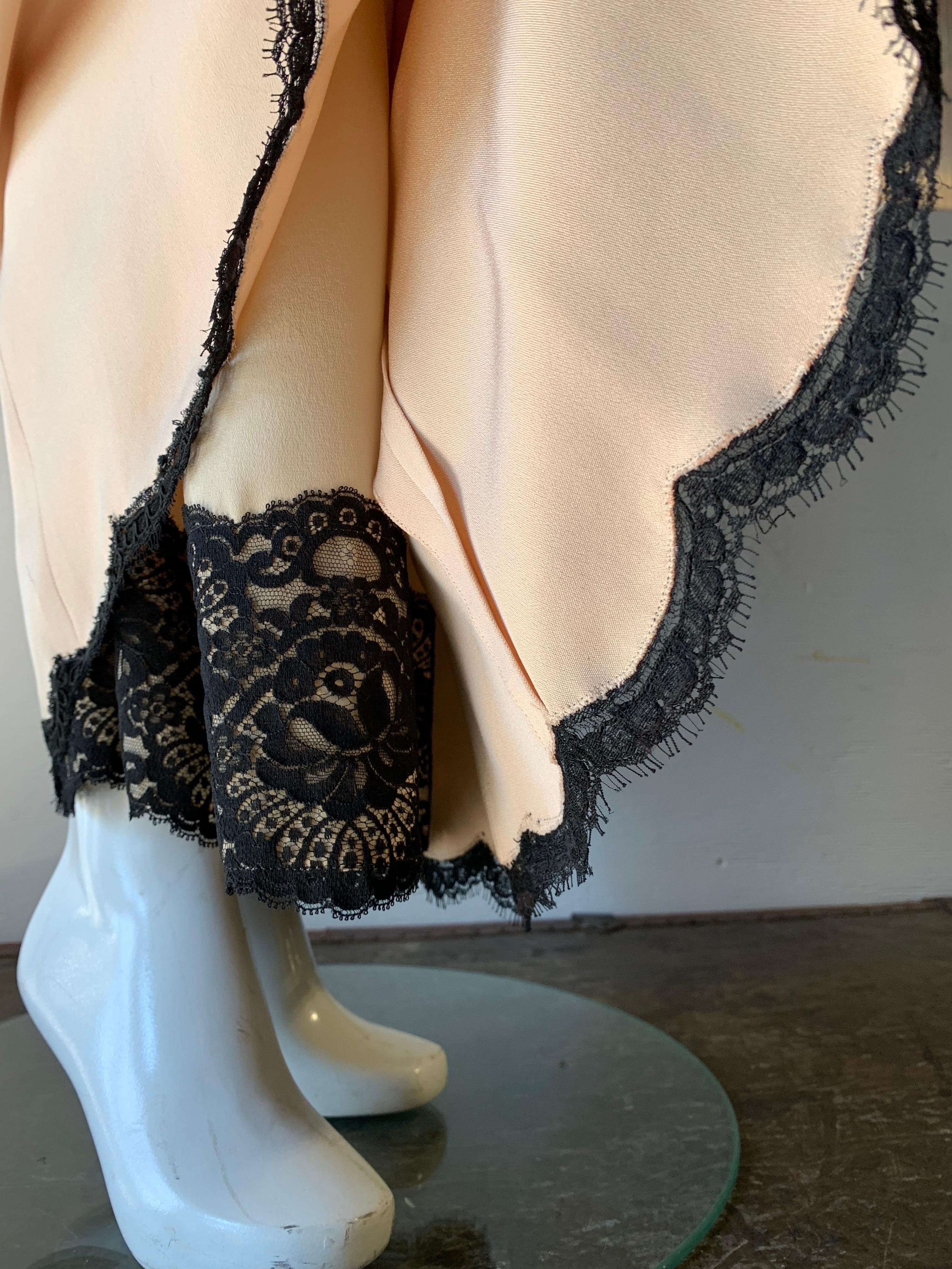 1980s Geoffrey Beene Black Lace & Cream Silk Gown W/ Exaggerated Shoulders For Sale 10