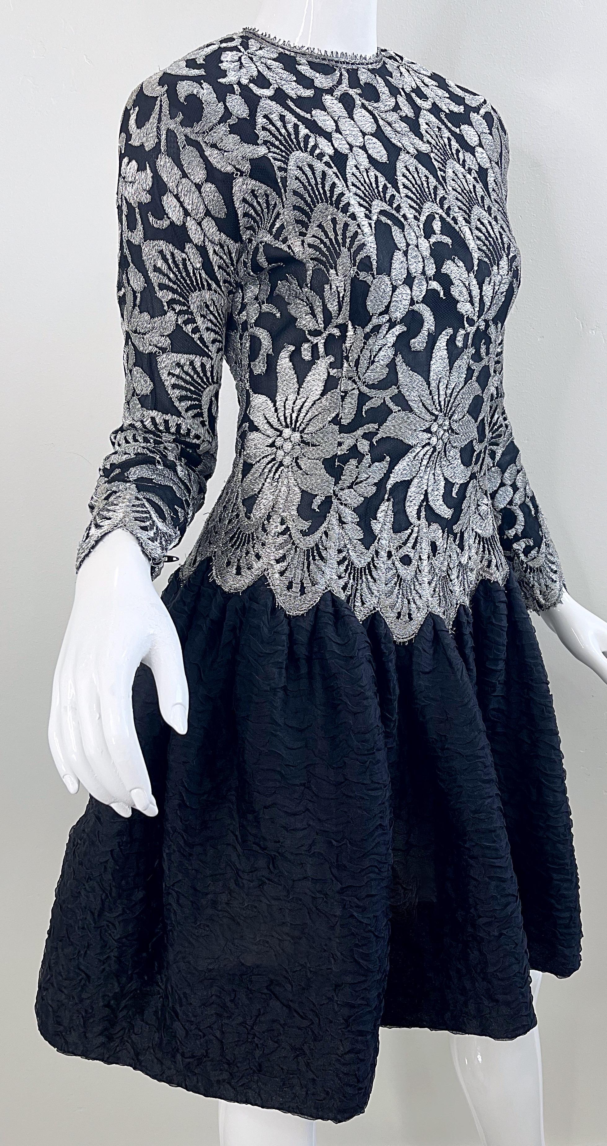 1980s Geoffrey Beene Size 6 Black Silver Silk Lace Vintage Log Sleeve 80s Dress For Sale 7