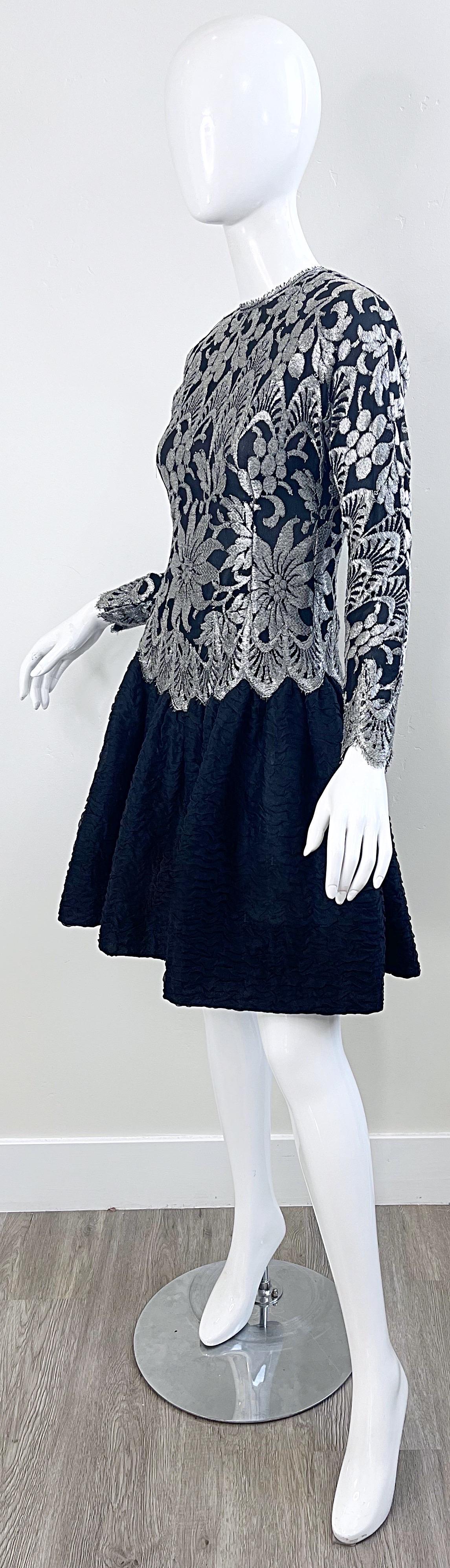 1980s Geoffrey Beene Size 6 Black Silver Silk Lace Vintage Log Sleeve 80s Dress For Sale 4