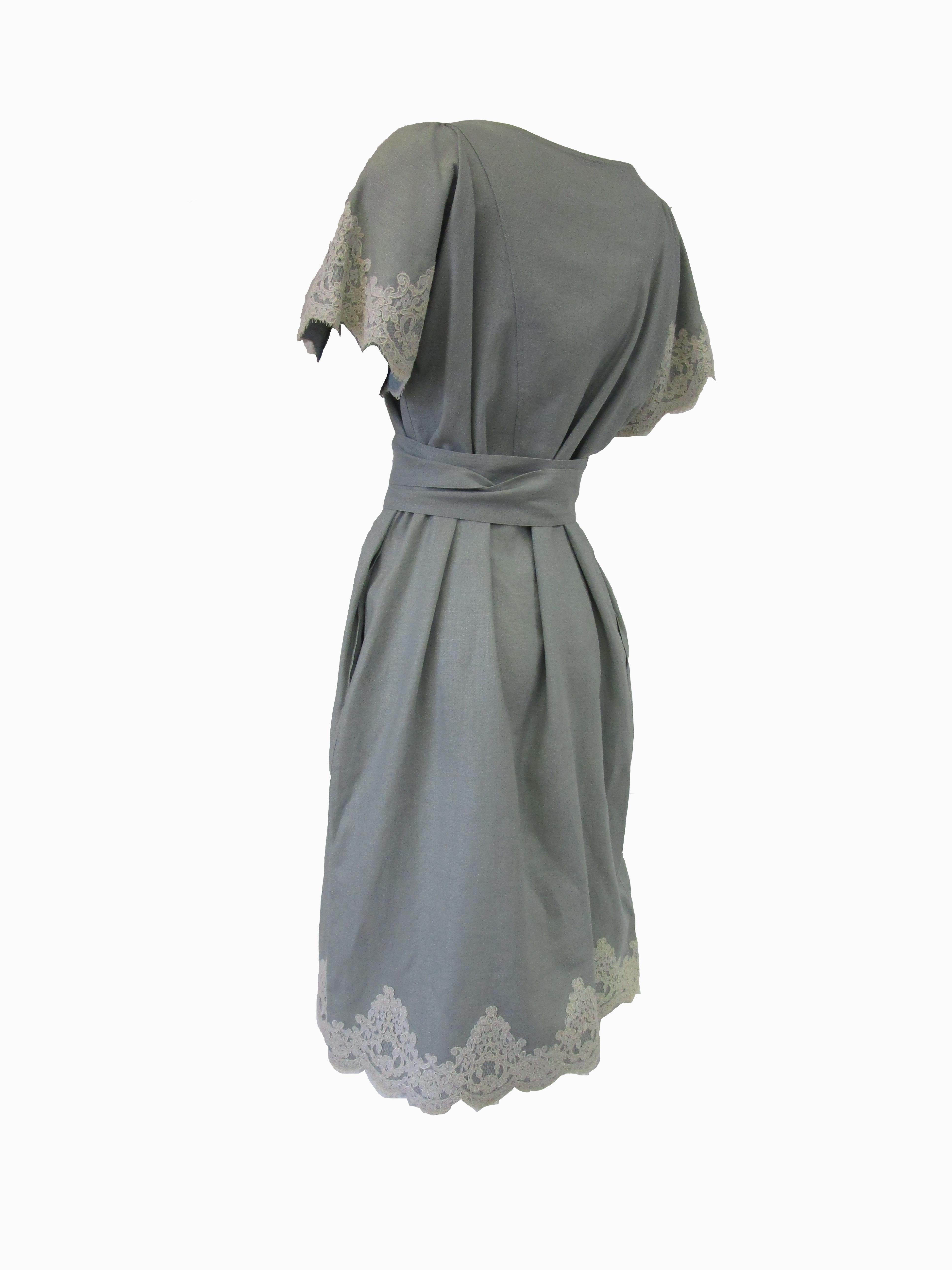 1980s Geoffrey Beene Slate Blue Linen & Lace Dress For Sale 5