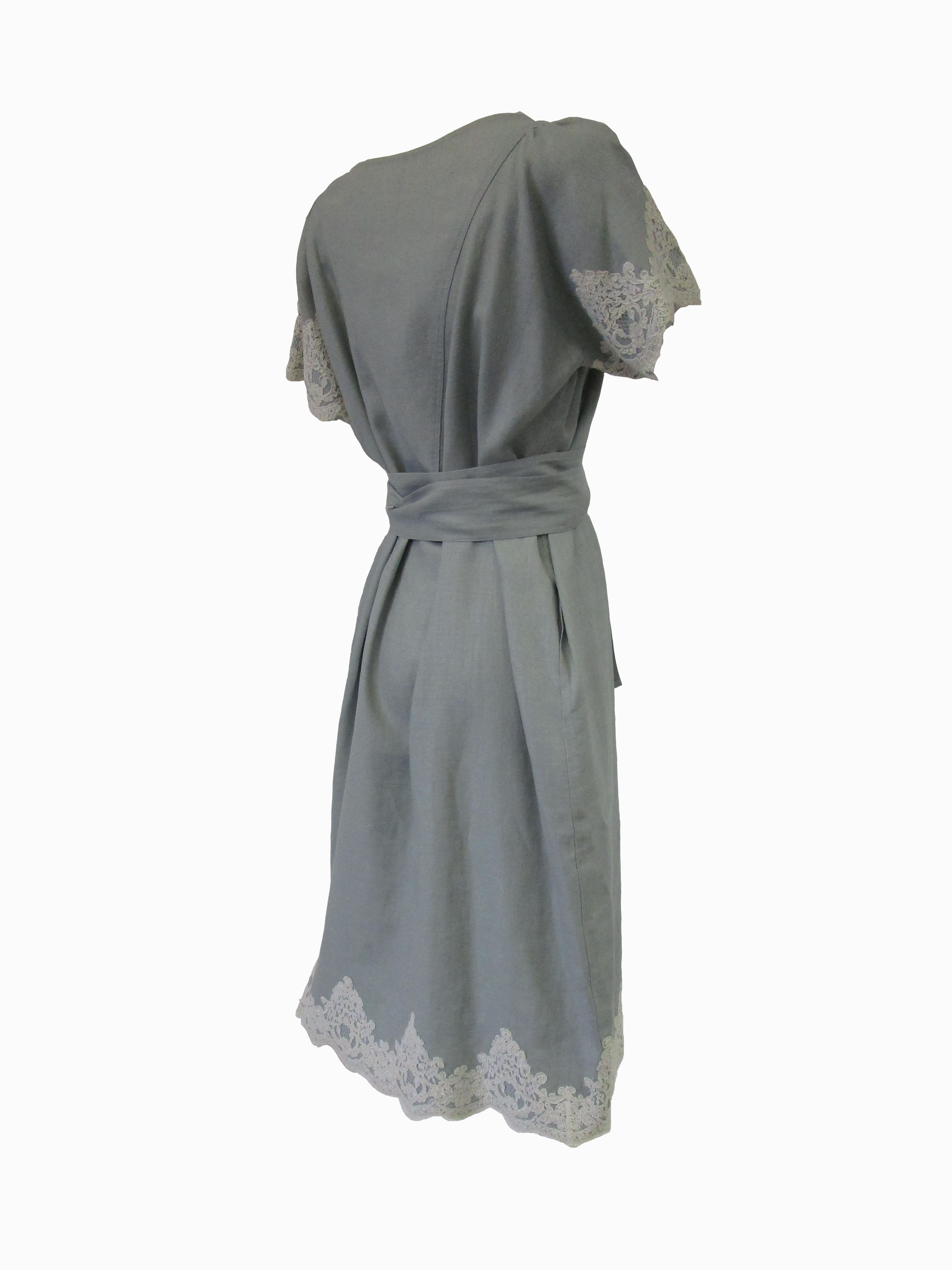 1980s Geoffrey Beene Slate Blue Linen & Lace Dress For Sale 6