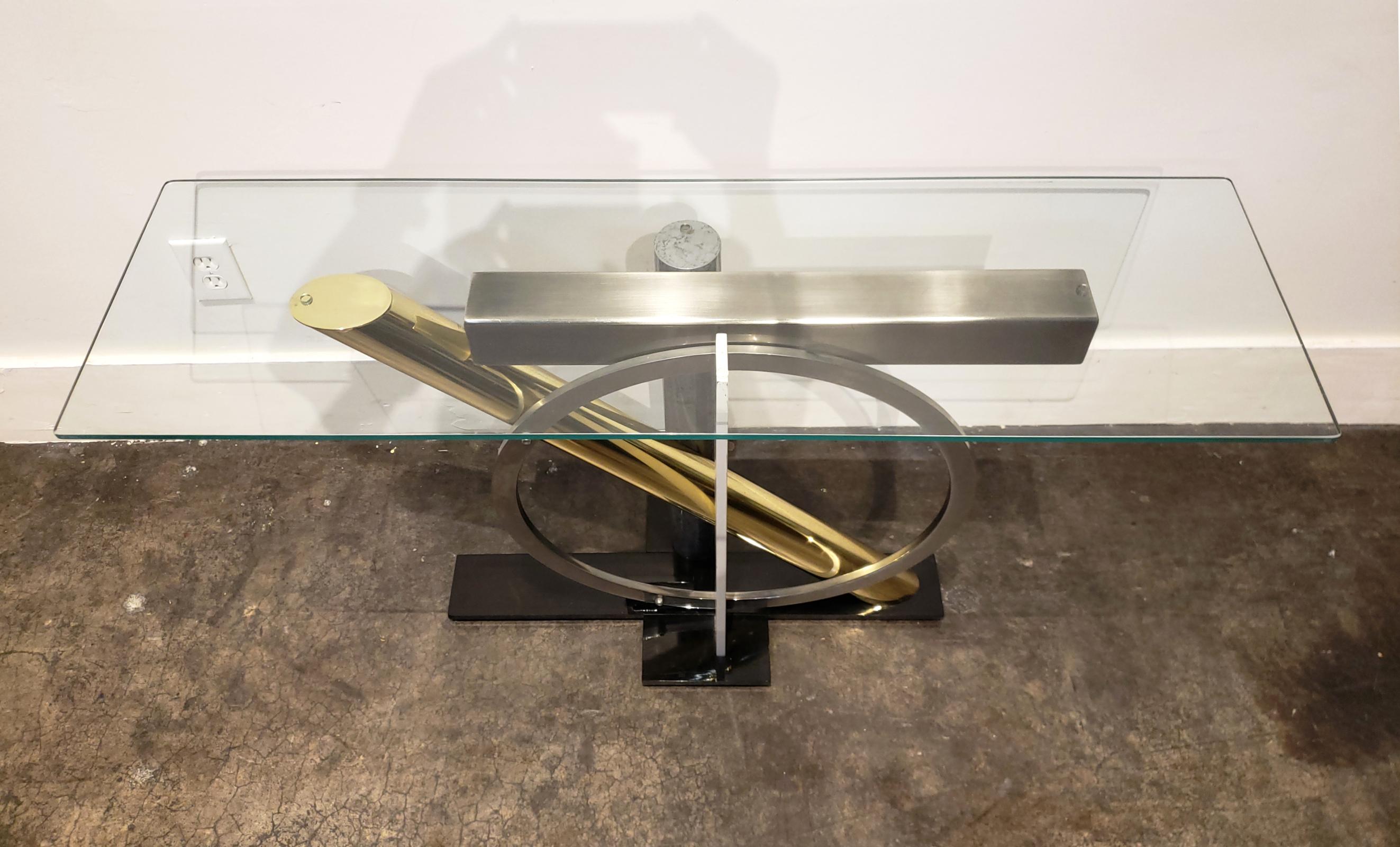 1980s Geometric Metal and Glass Memphis Style Console Table by Kaizo Oto for DIA In Good Condition For Sale In Dallas, TX