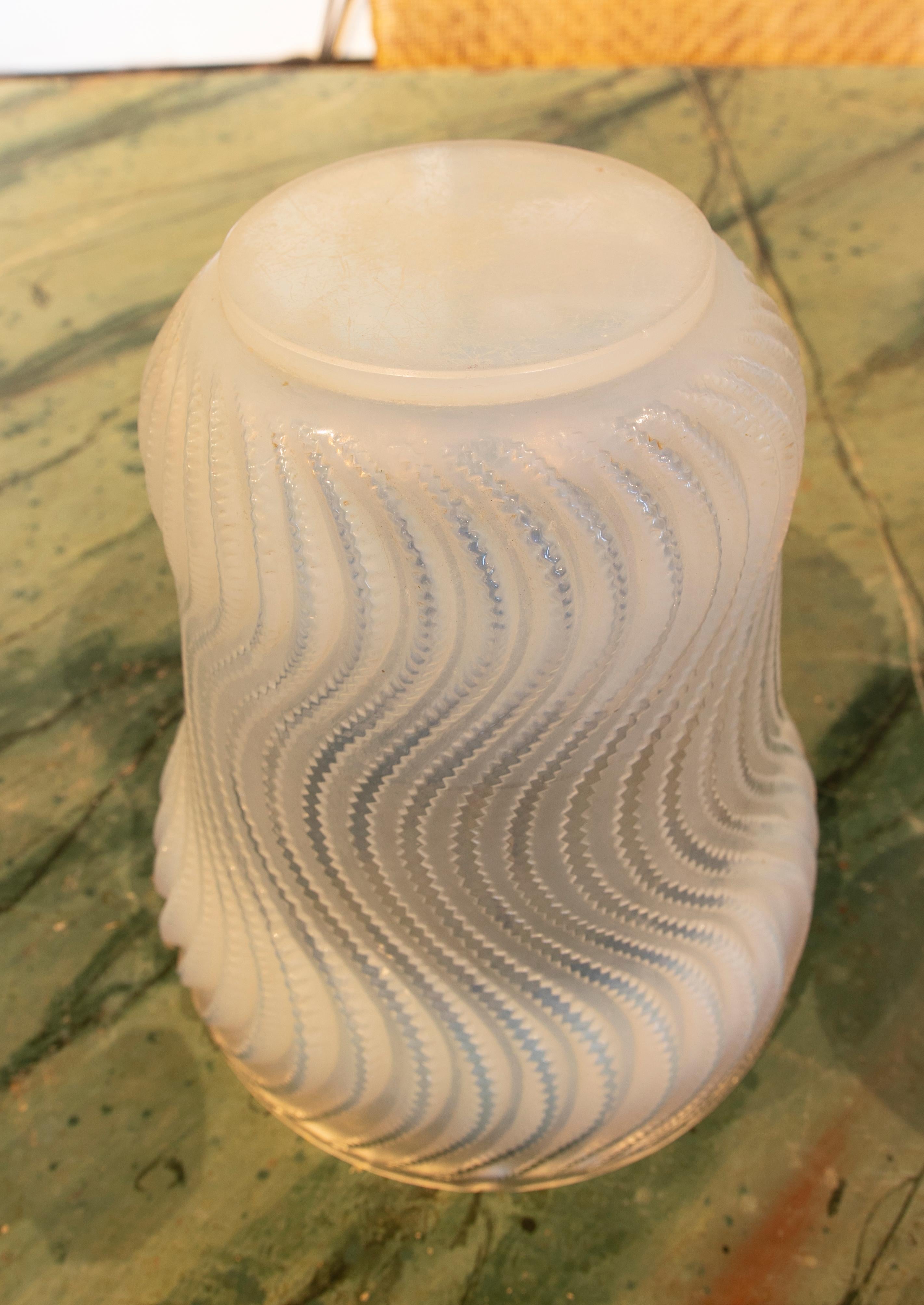1980s, German, Glass Vase with Opaque and Translucent Tones For Sale 2