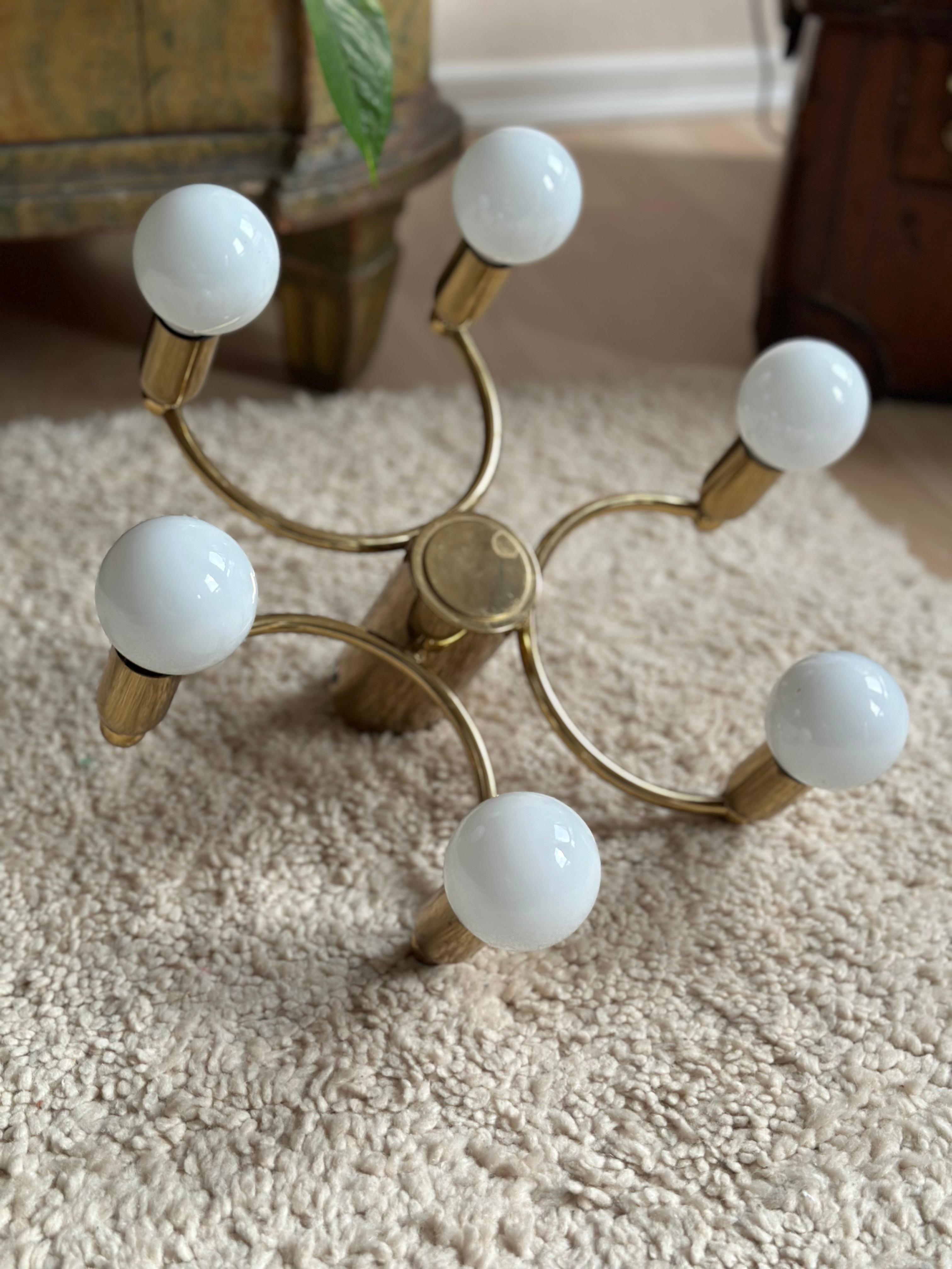Moderno Lampada da soffitto tedesca in metallo dorato degli anni '80, illuminazione in stile Hollywood Regency in vendita