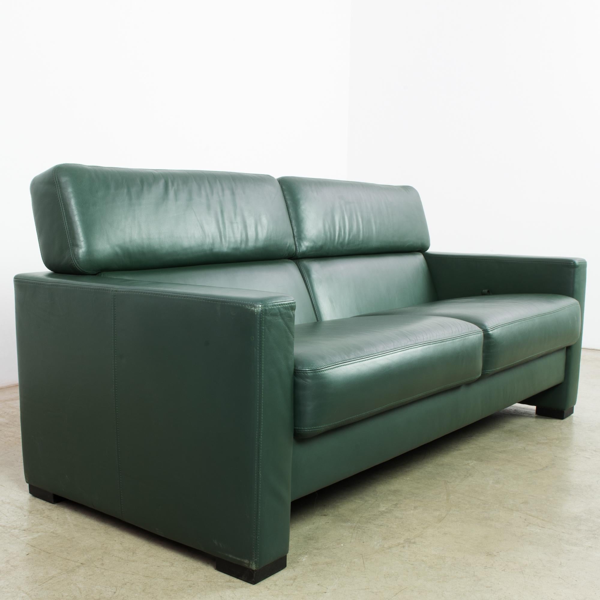 1980s German Leather Sofa by Brühl 9