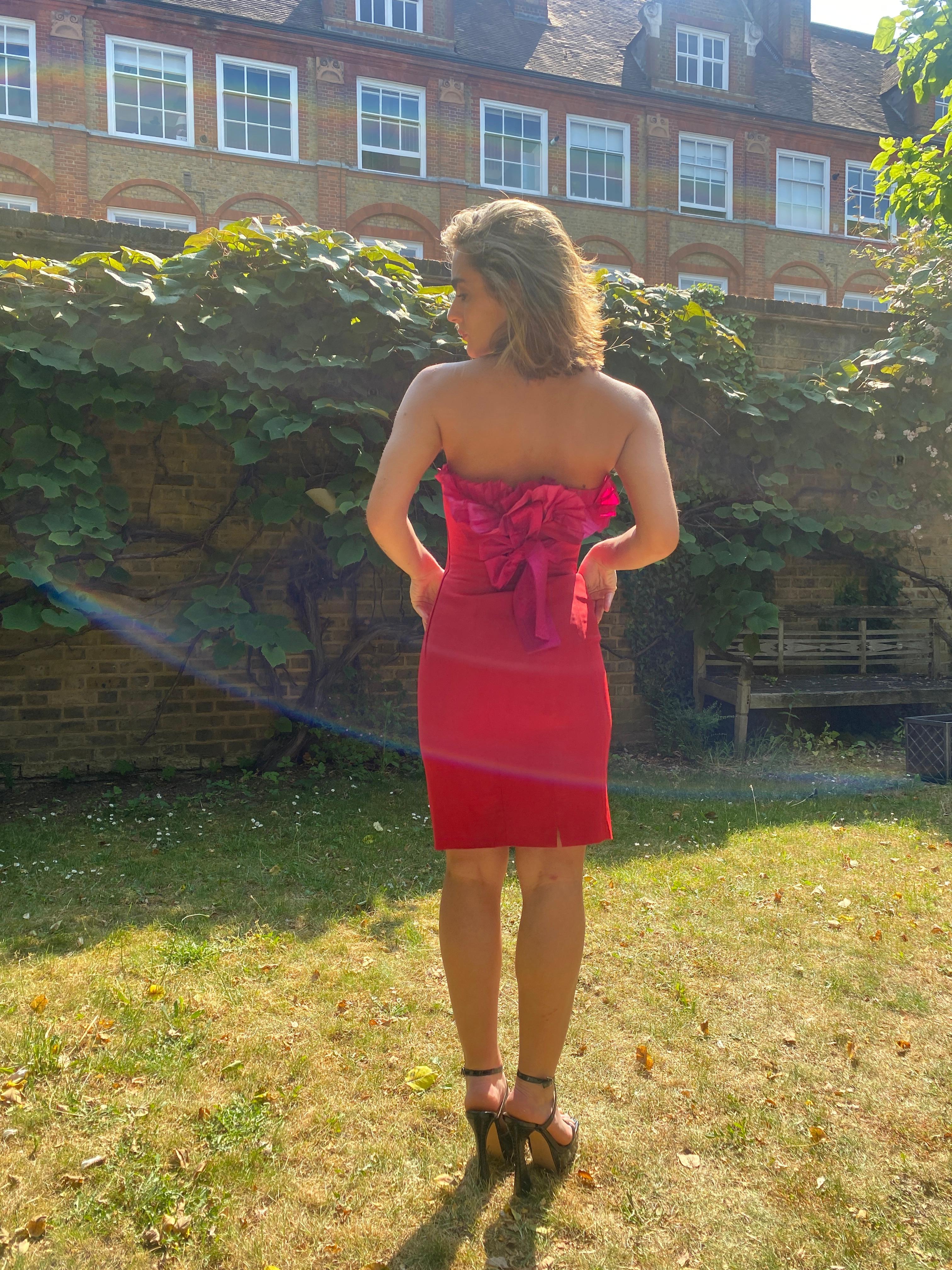 1980s Gianfranco Ferre Red Cocktail Dress With Pink Fan Detail For Sale 3