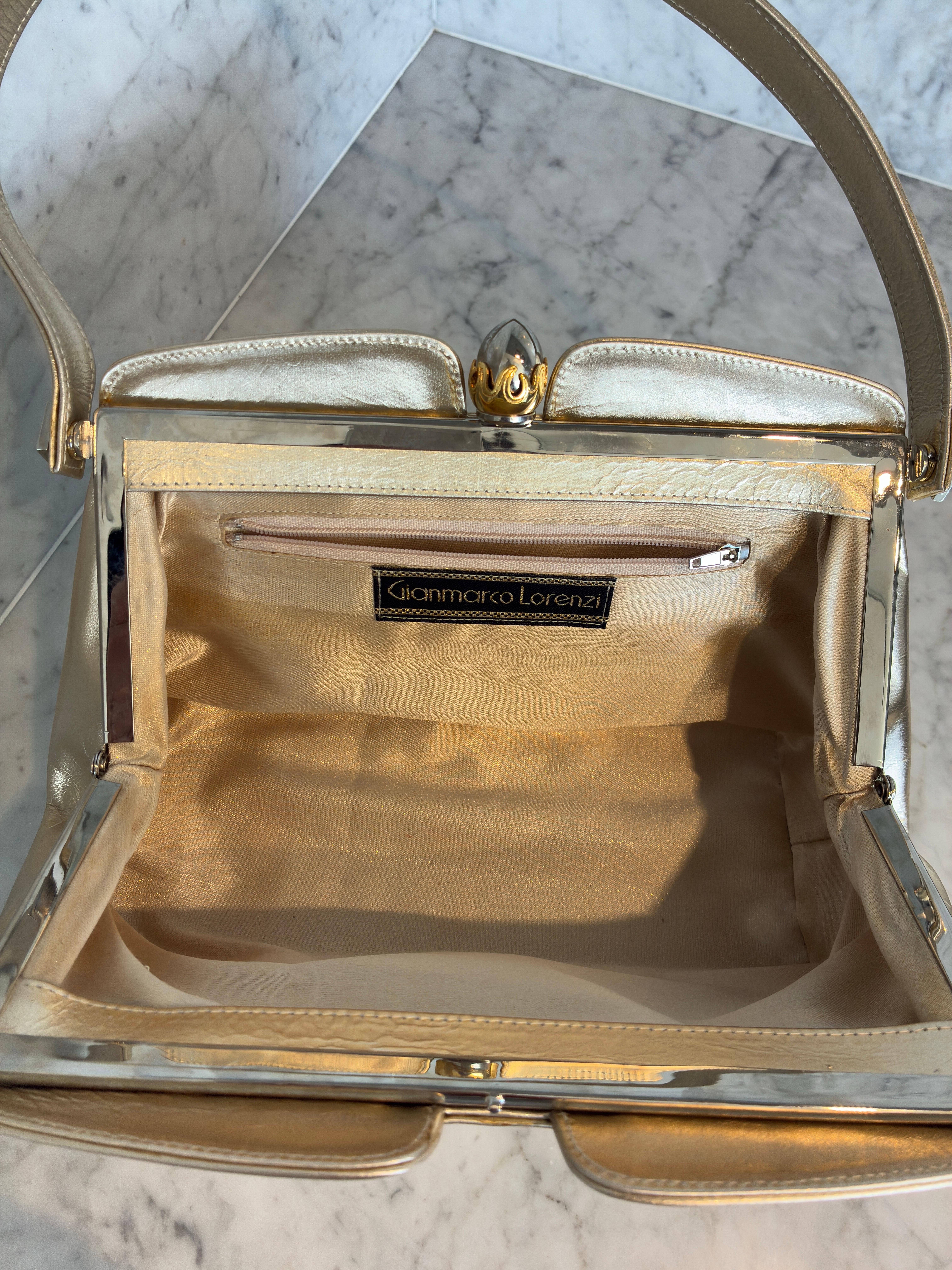 Borsa in oro anni '80 di Gianmarco Lorenzi in vendita 1