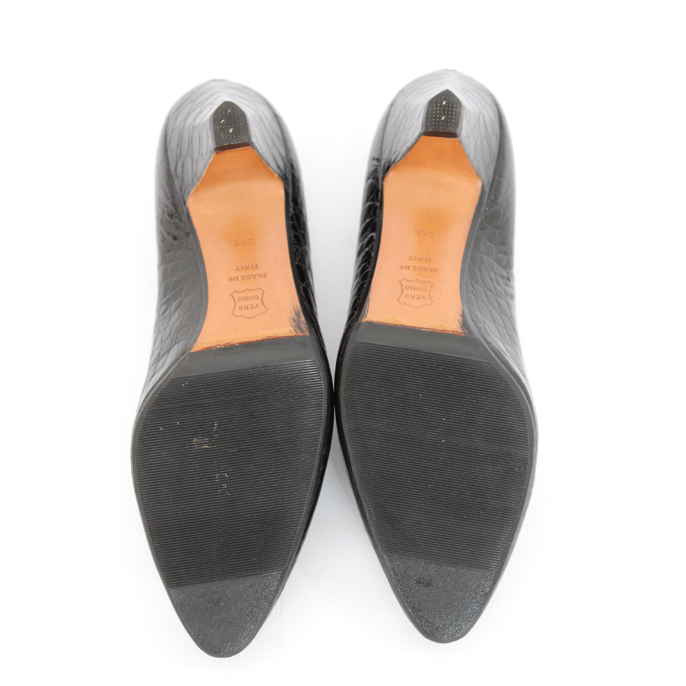 Women's 1980s Gianni Versace Black Cocco Print Leather Decollete Shoes