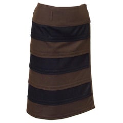 Jupe portefeuille à rayures brunes et noires Gianni Versace, années 1980