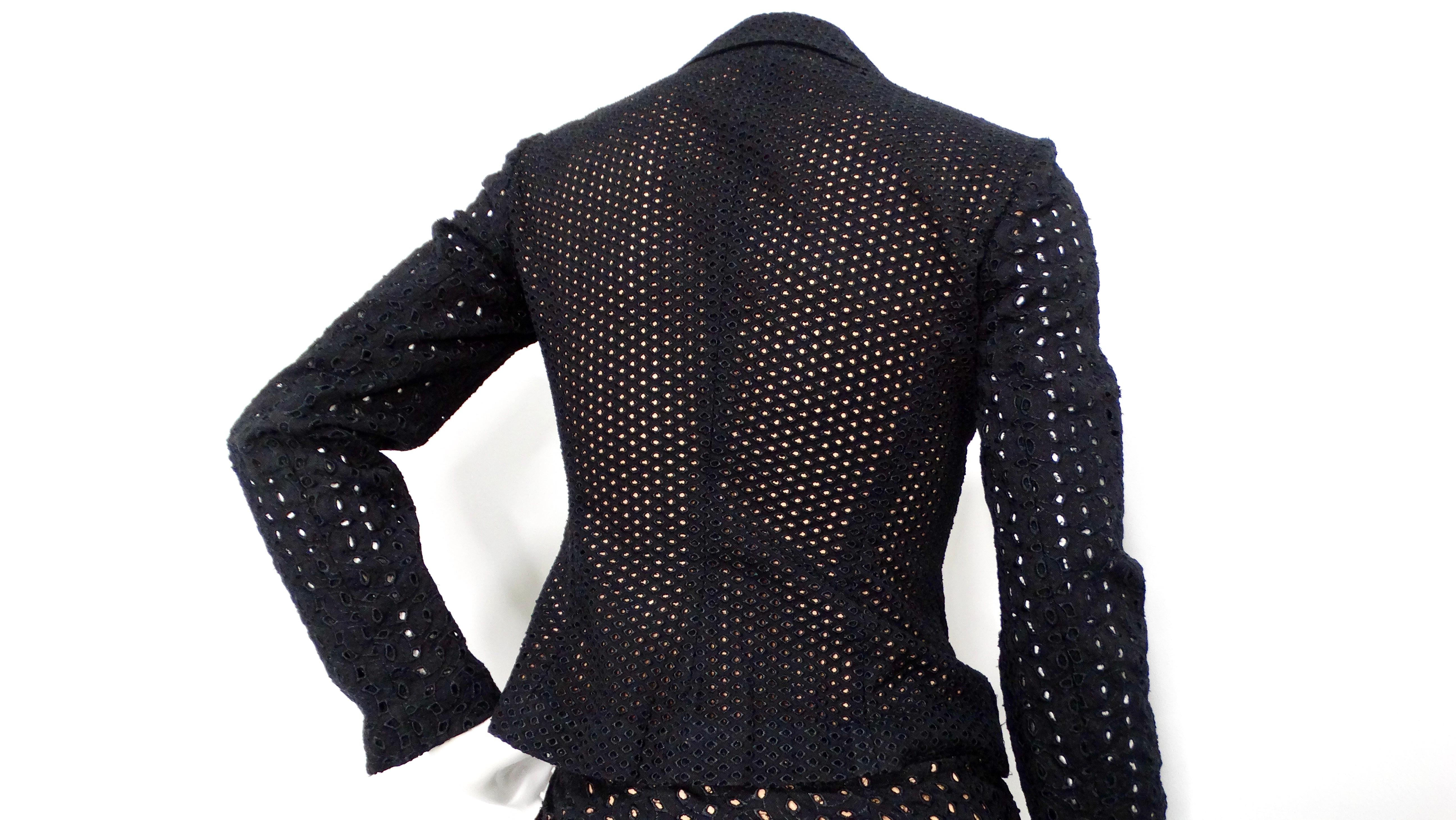 Ensemble blazer et jupe à œillets noirs et roses Gianni Versace Couture des années 1980 en vente 2