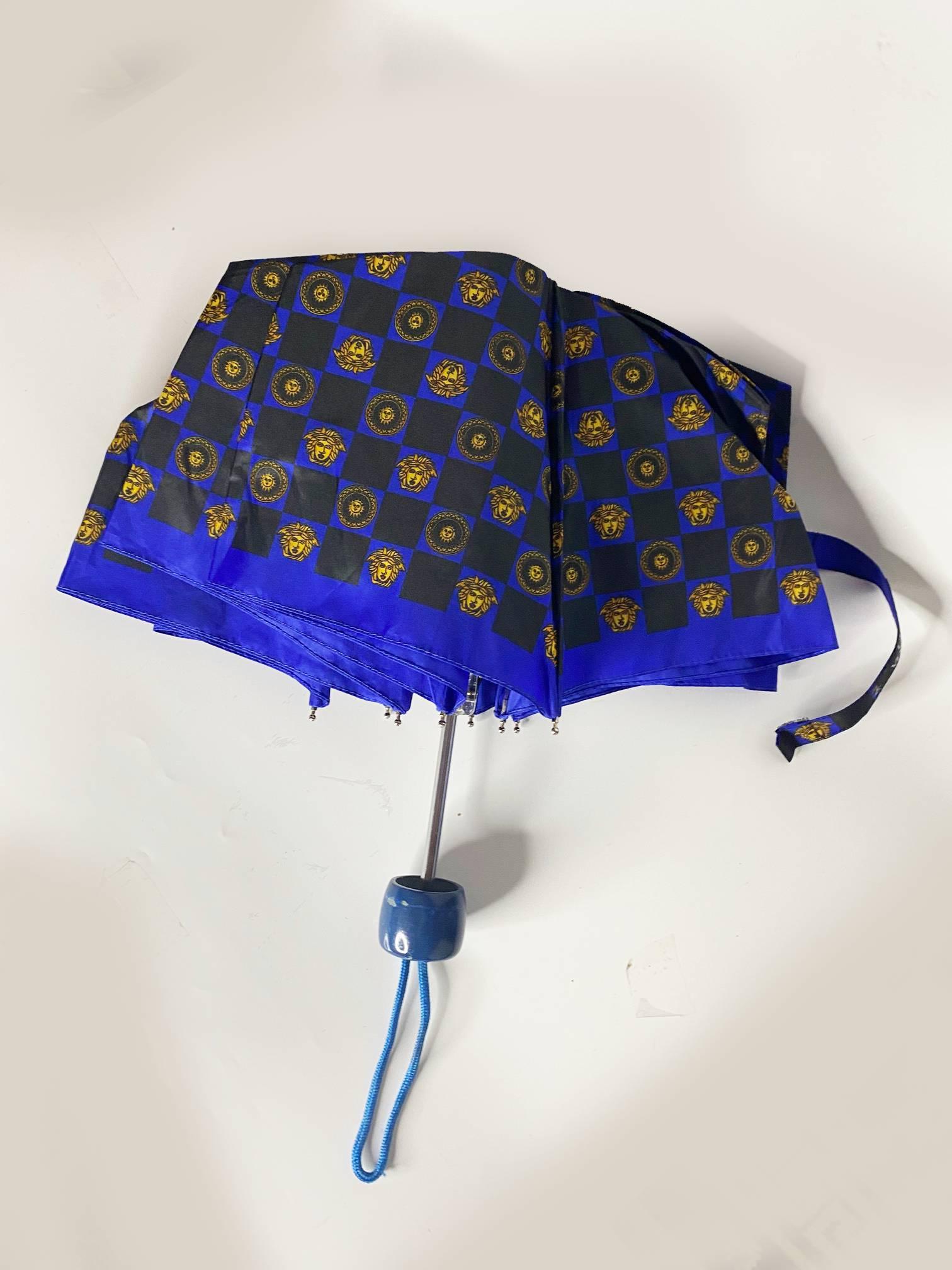 UMBRELLA MEDUSA