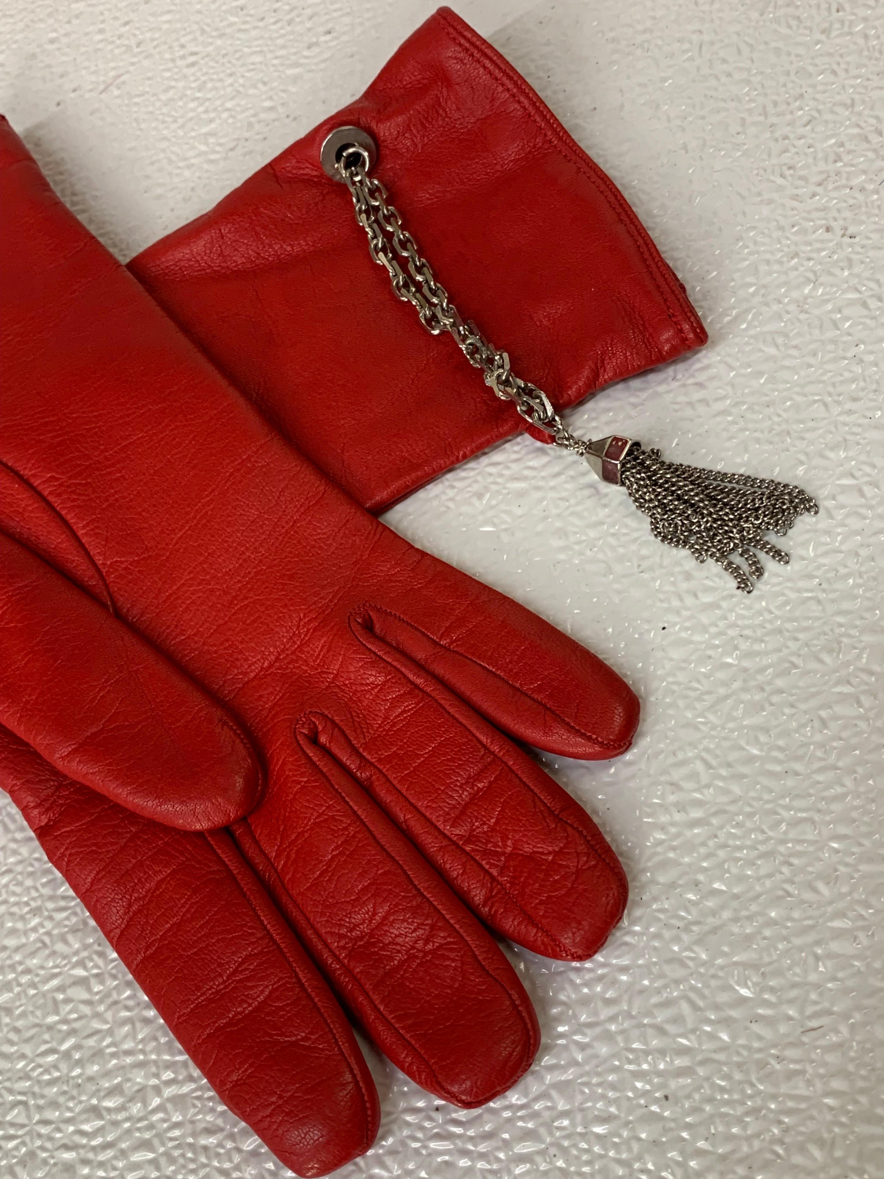 1980s Gianni Versace Red Kid Leather Gloves w Cashmere Lining & Tassel Chain  In New Condition For Sale In Gresham, OR