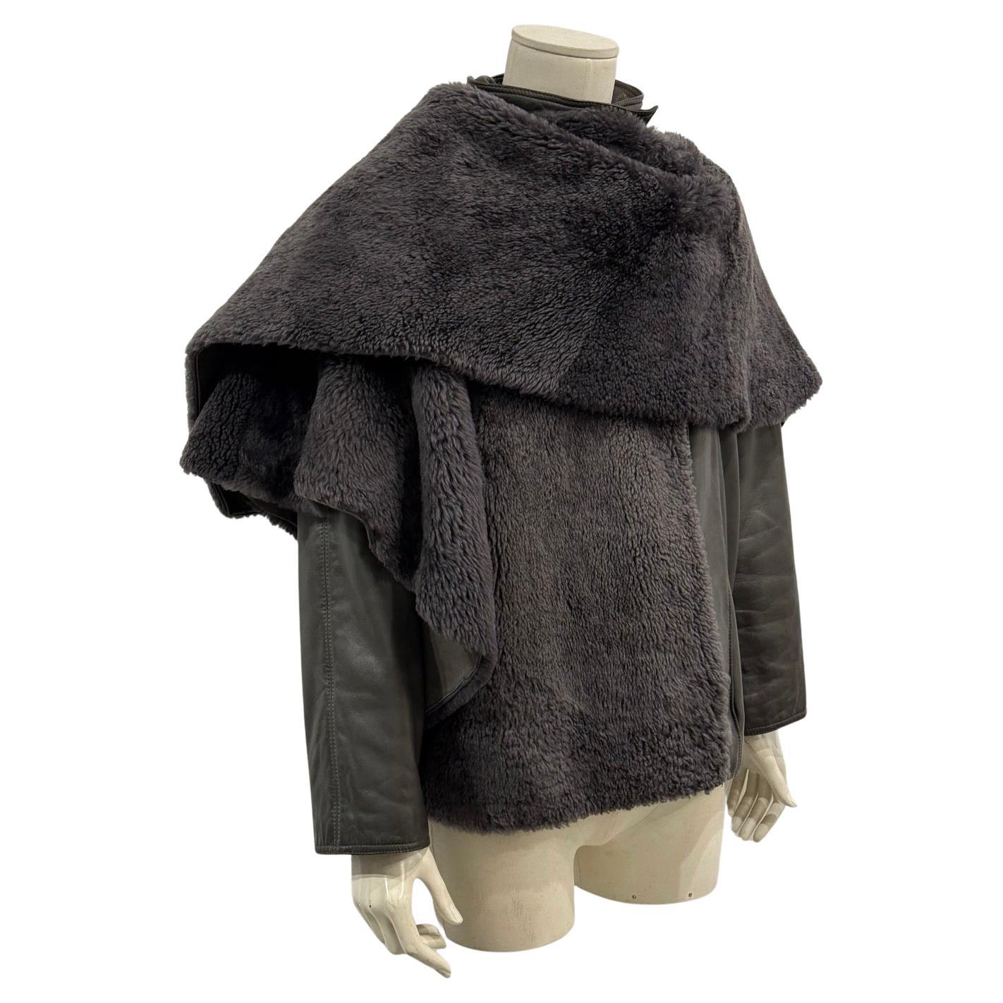 1980s Gianni Versace shearling leather cape jacket with layered construction sca in vendita