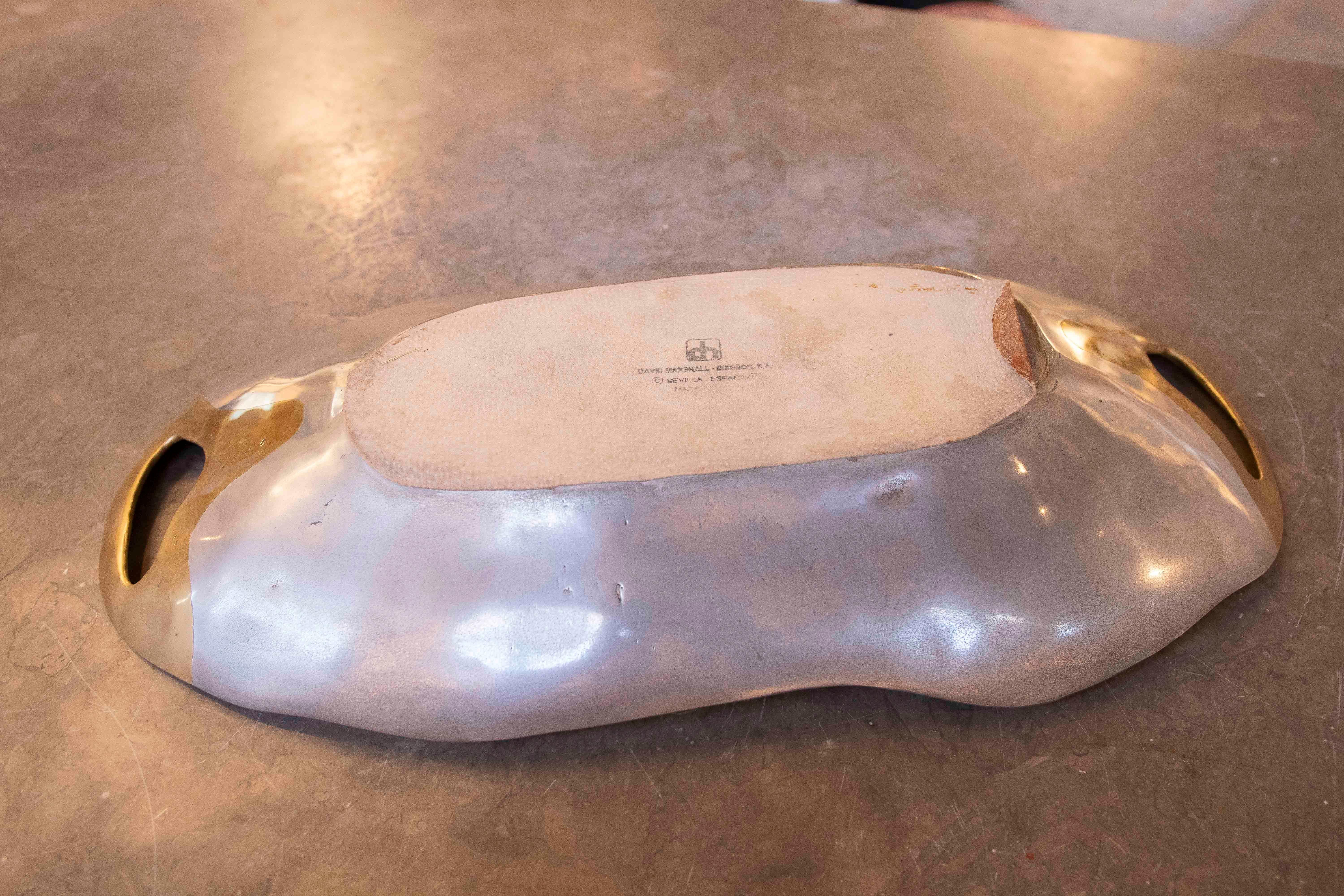 Plateau en bronze doré et plaqué argent de l'artiste David Marshall des années 1980 en vente 13