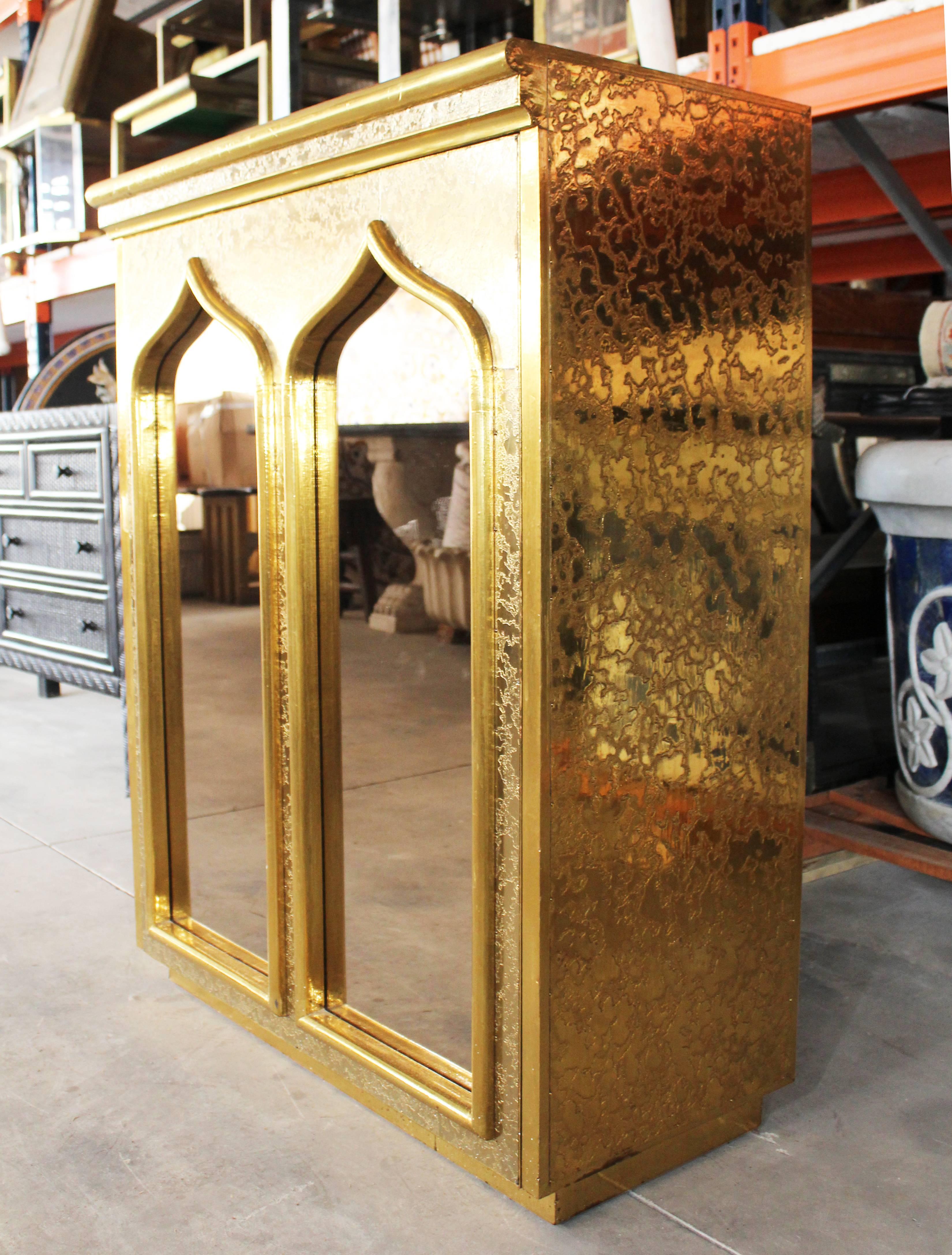 20th Century 1980s Gilded Brass and Mirrors Bar Table by Gony Nava For Sale