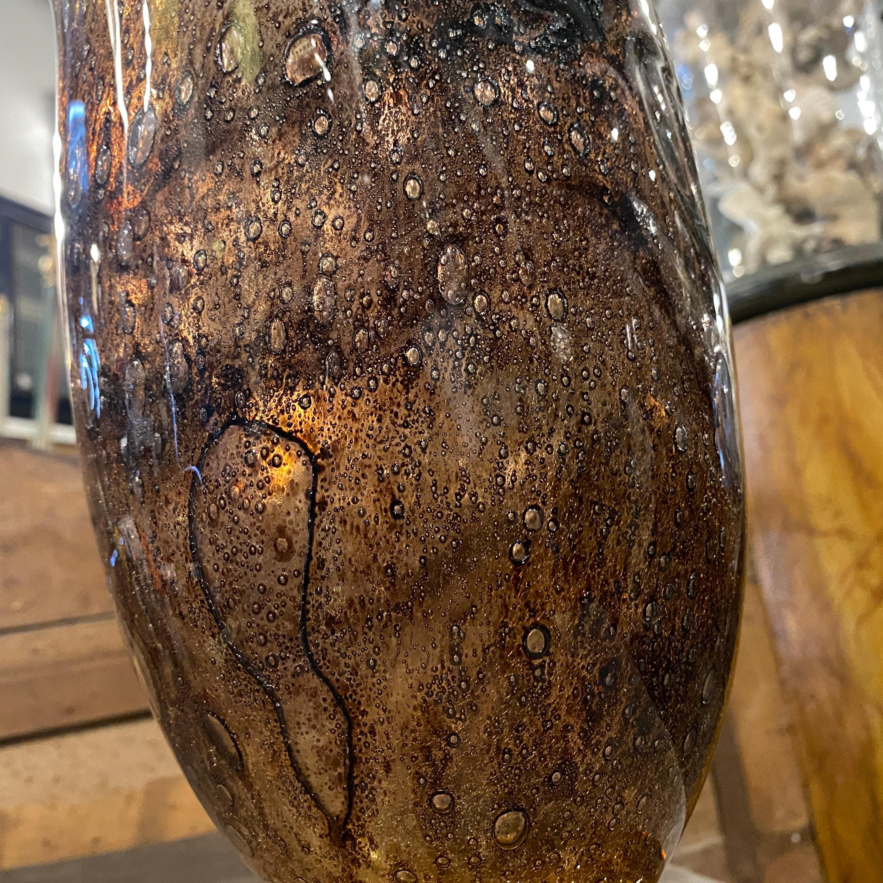 Vase moderniste en verre de Murano brun et ambre des années 1980 de Giovanni Cenedese 2