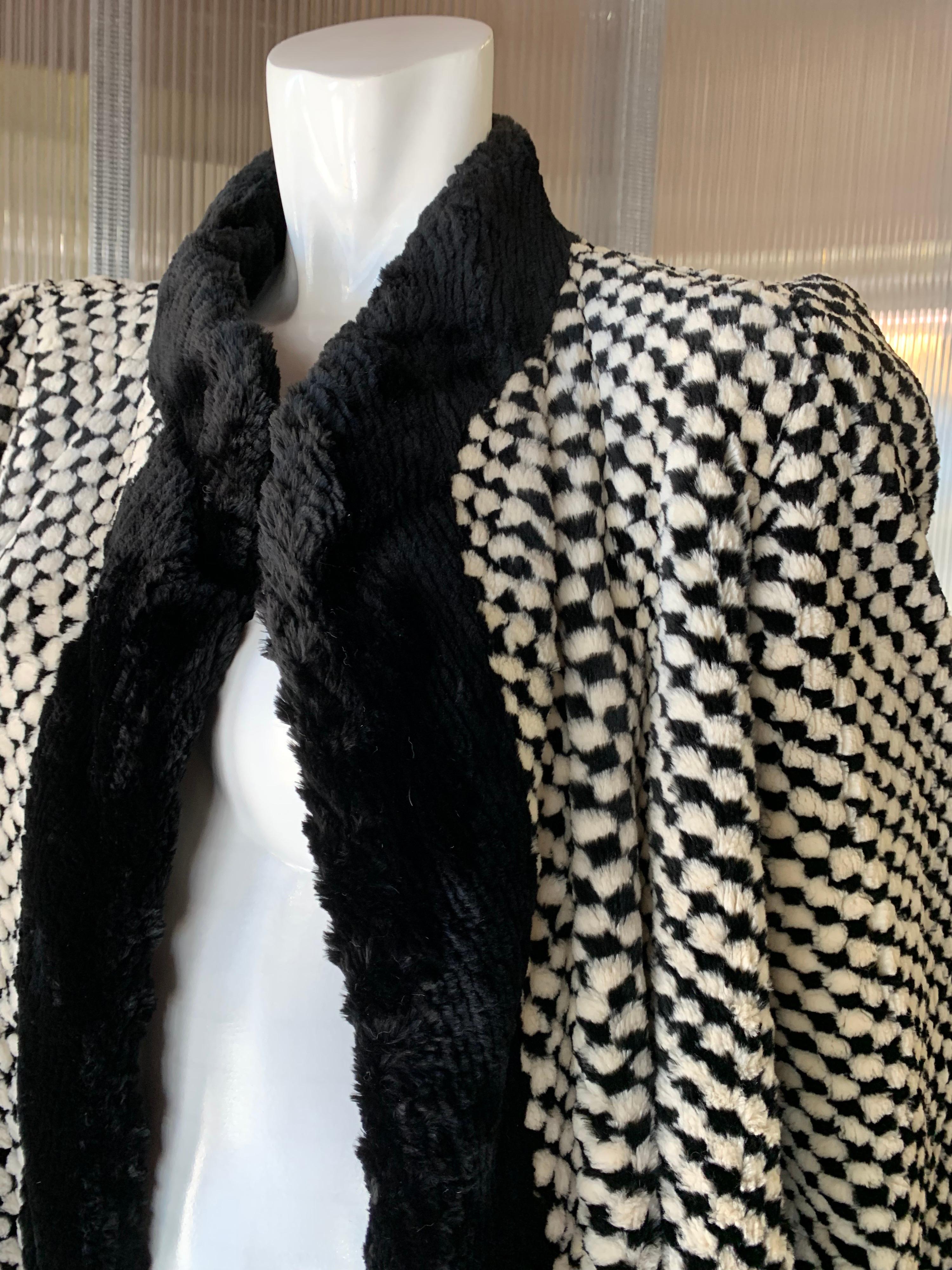 1980s Givenchy Couture Checkerboard Sheared Beaver Coat W/ Black Fur Front Trim For Sale 7