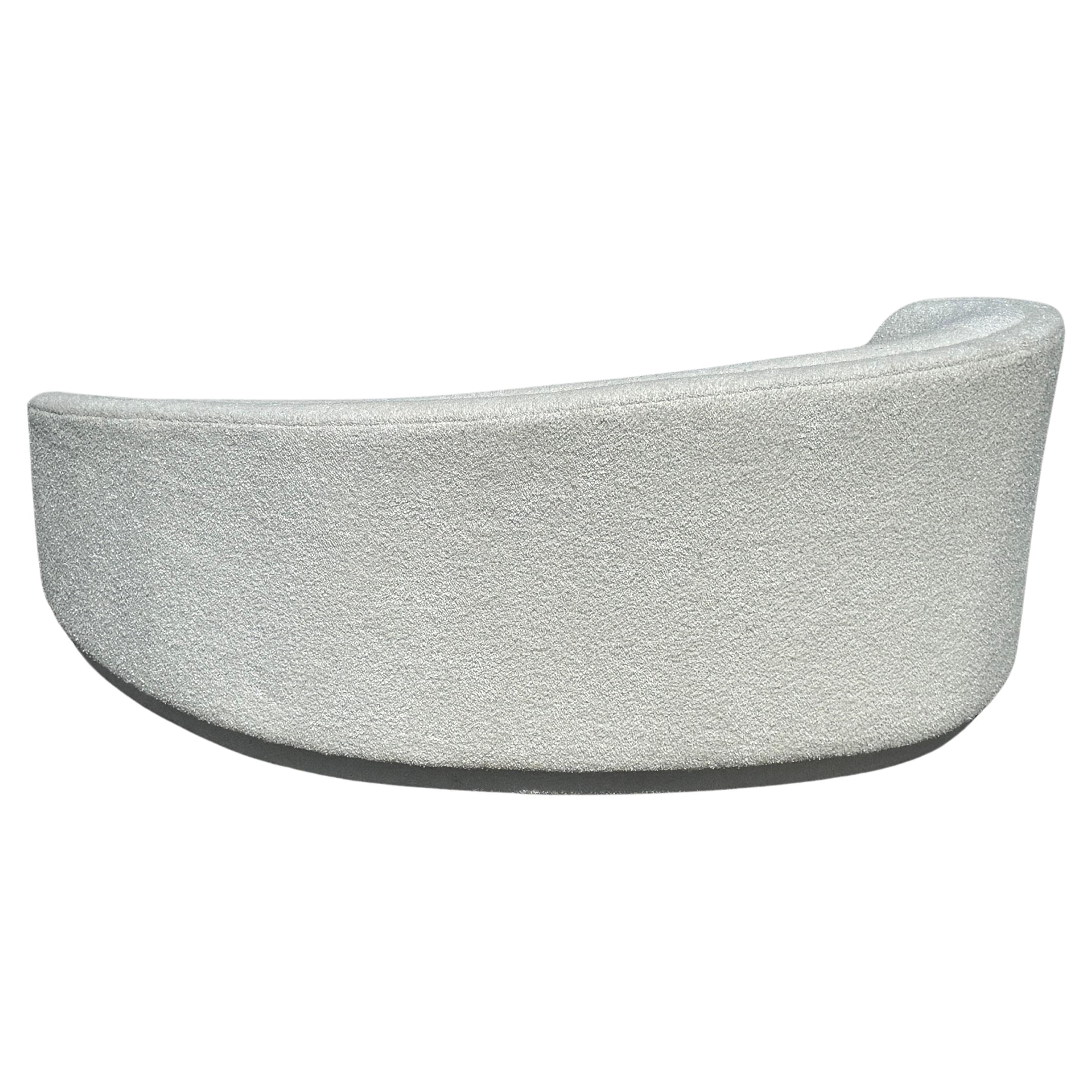 1980s Glamours Curved Sofa - Chaise by Vladimir Kagan for Weiman in White Bouclé For Sale 4